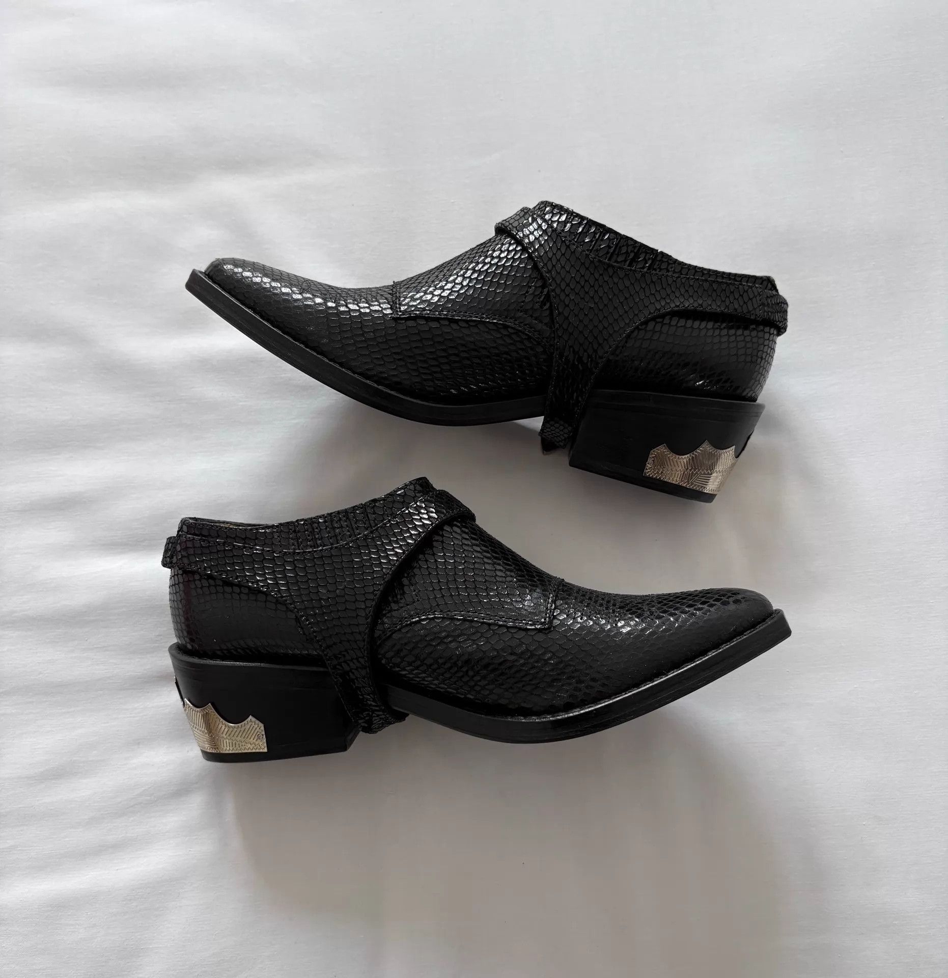 Toga Toga Pulla Snake Strap Rivet Mule 36 Near New Size US 5.5 / IT 35.5 - 6 Thumbnail