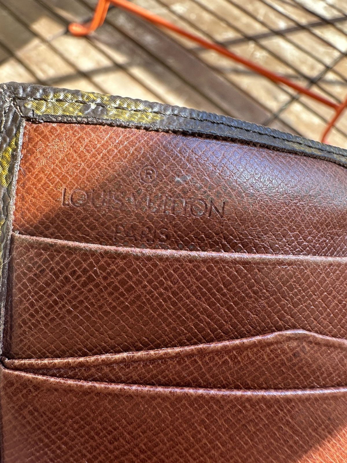 Louis Vuitton Authentic Vintage Louis Vuitton Monogram Elise Wallet Size ONE SIZE - 6 Thumbnail