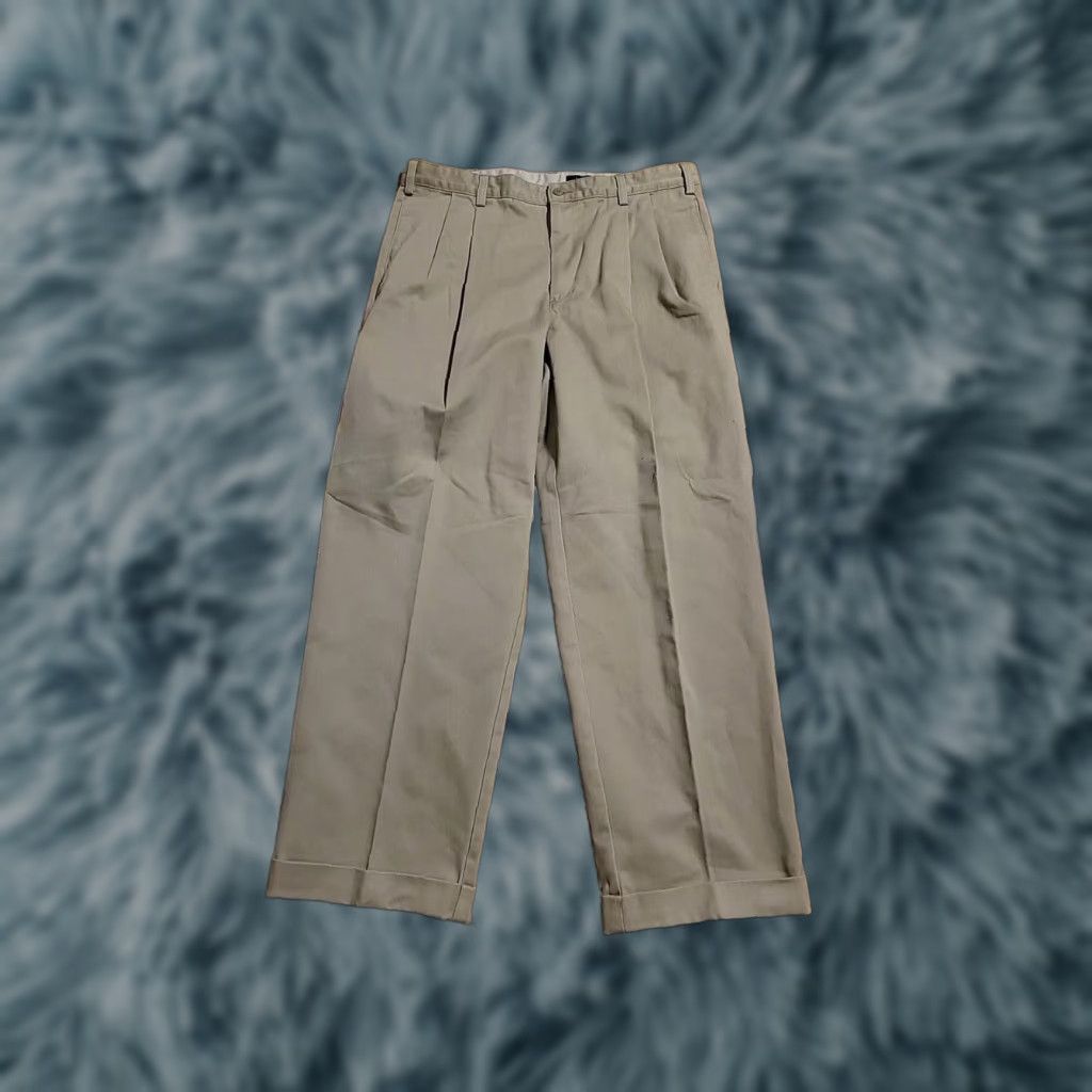 Eddie Bauer Eddie Bauer Chino Pants Men 38 Regular Beige Wrinkle Free Classic Fit 38 Inseam EUC Size US 38 / EU 54 - 1 Thumbnail