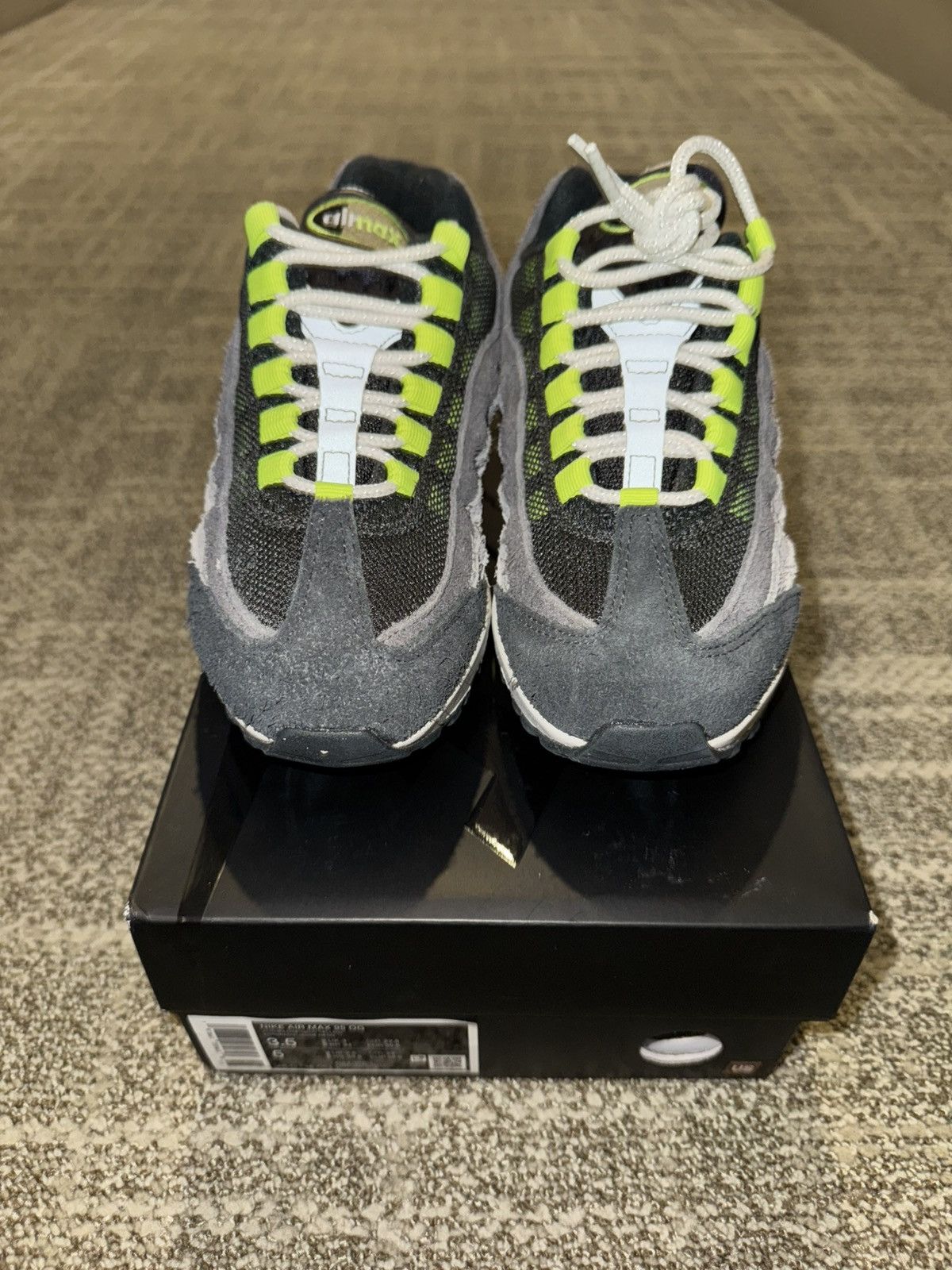 MoMA × Nike Nike Air Max 95 Reverse Neon Moma Exclusive Sz 5W 30th Anniv Size US 5 / IT 35 - 2 Thumbnail