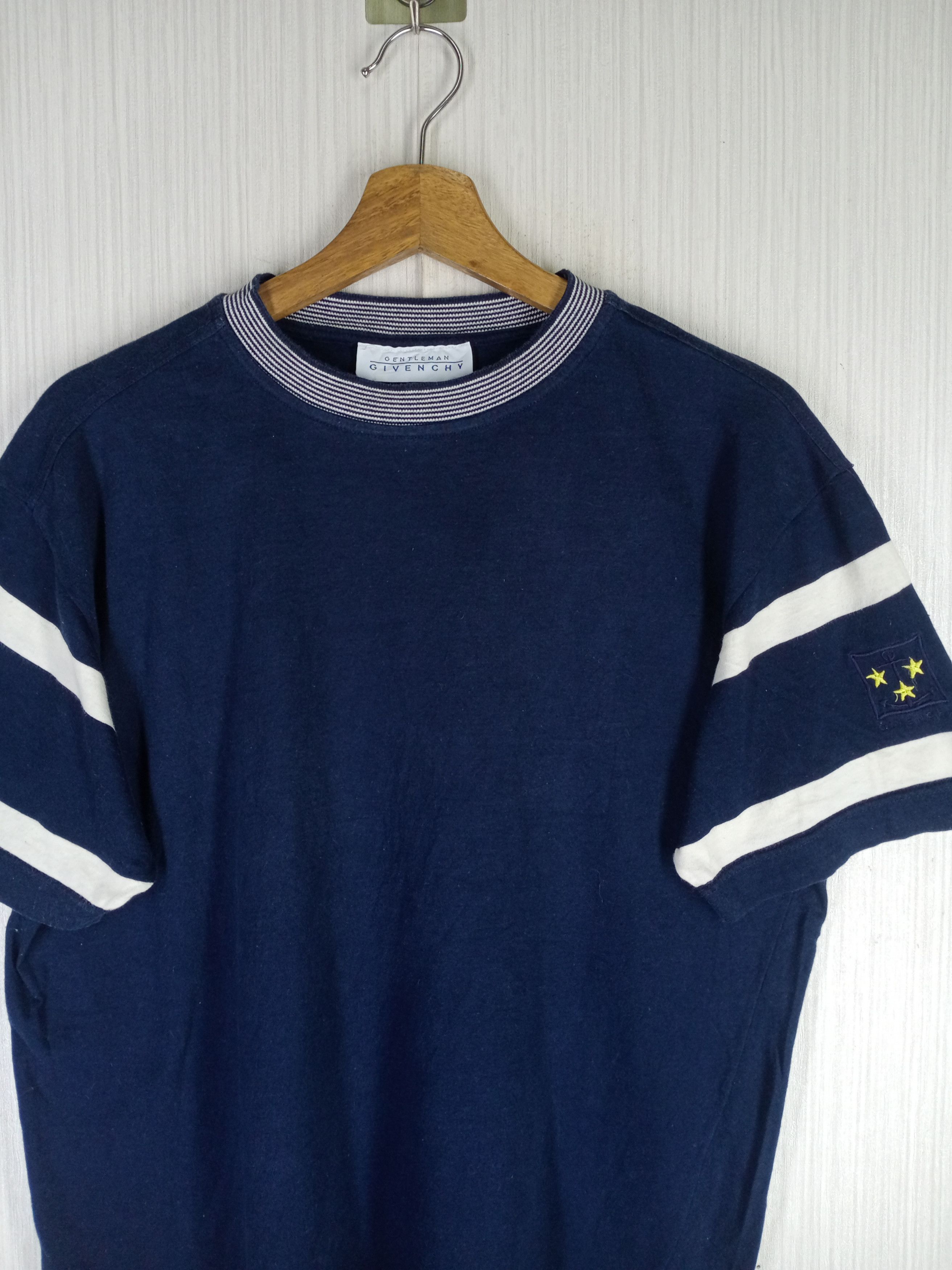 Givenchy Rare Vintage Givenchy Gentleman Tshirt Size US L / EU 52-54 / 3 - 3 Thumbnail