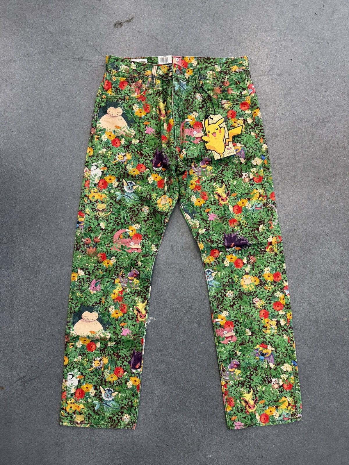 SS21 Levi's Pokemon 551Z Straight Jeans Garden Multi Print