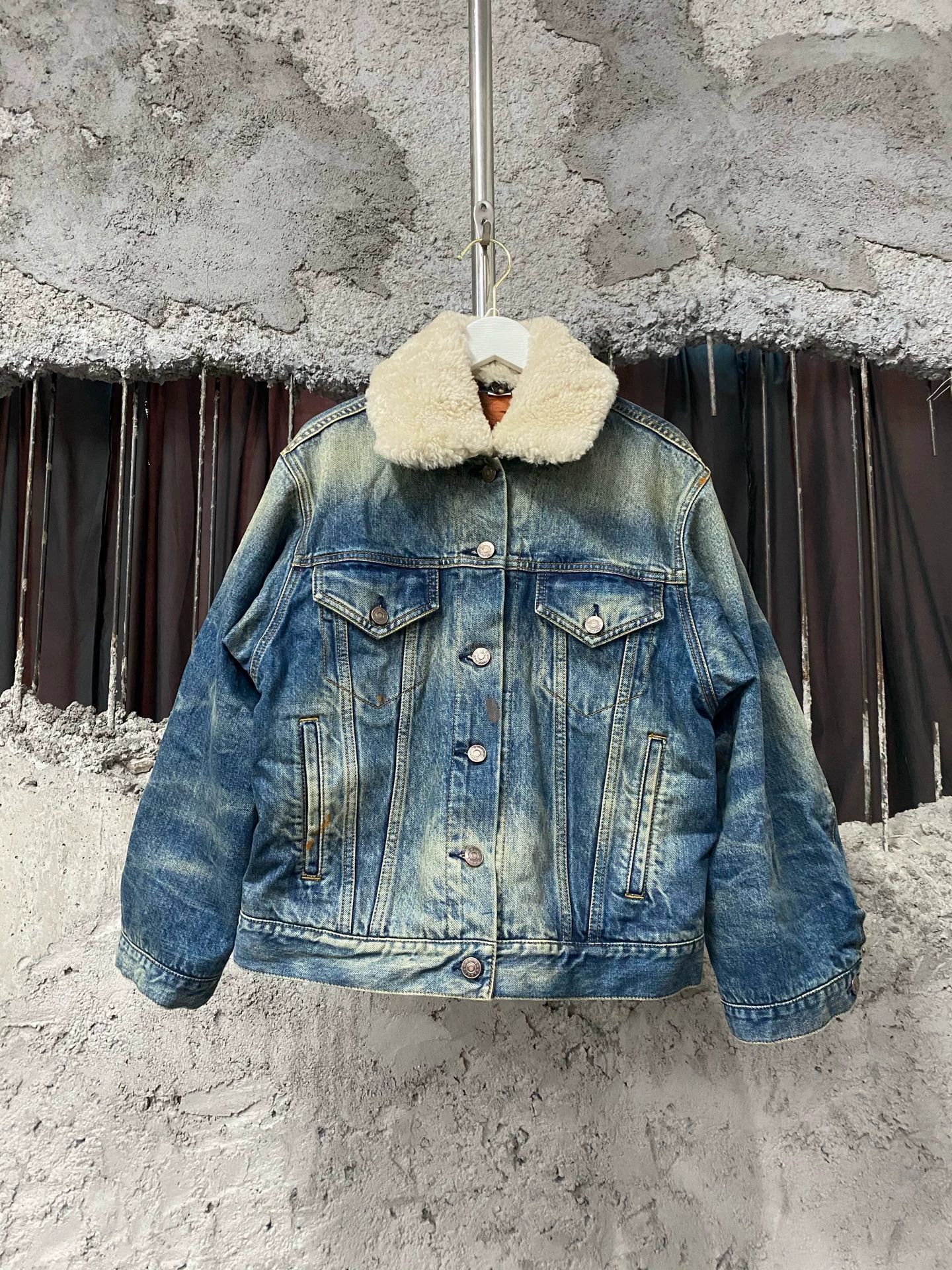Gucci Gucci Denim Puffer Jacket 40 EU New Size S / US 4 / IT 40 - 1 Thumbnail