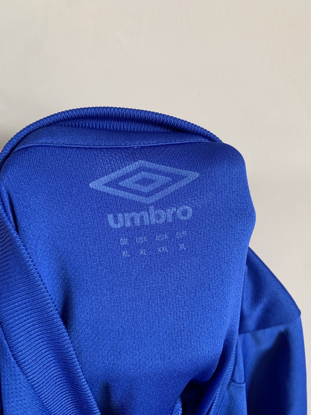 Umbro Luton Town Training Football Shirt Umbro Soccer Jersey Sz XL Size US XL / EU 56 / 4 - 5 Thumbnail