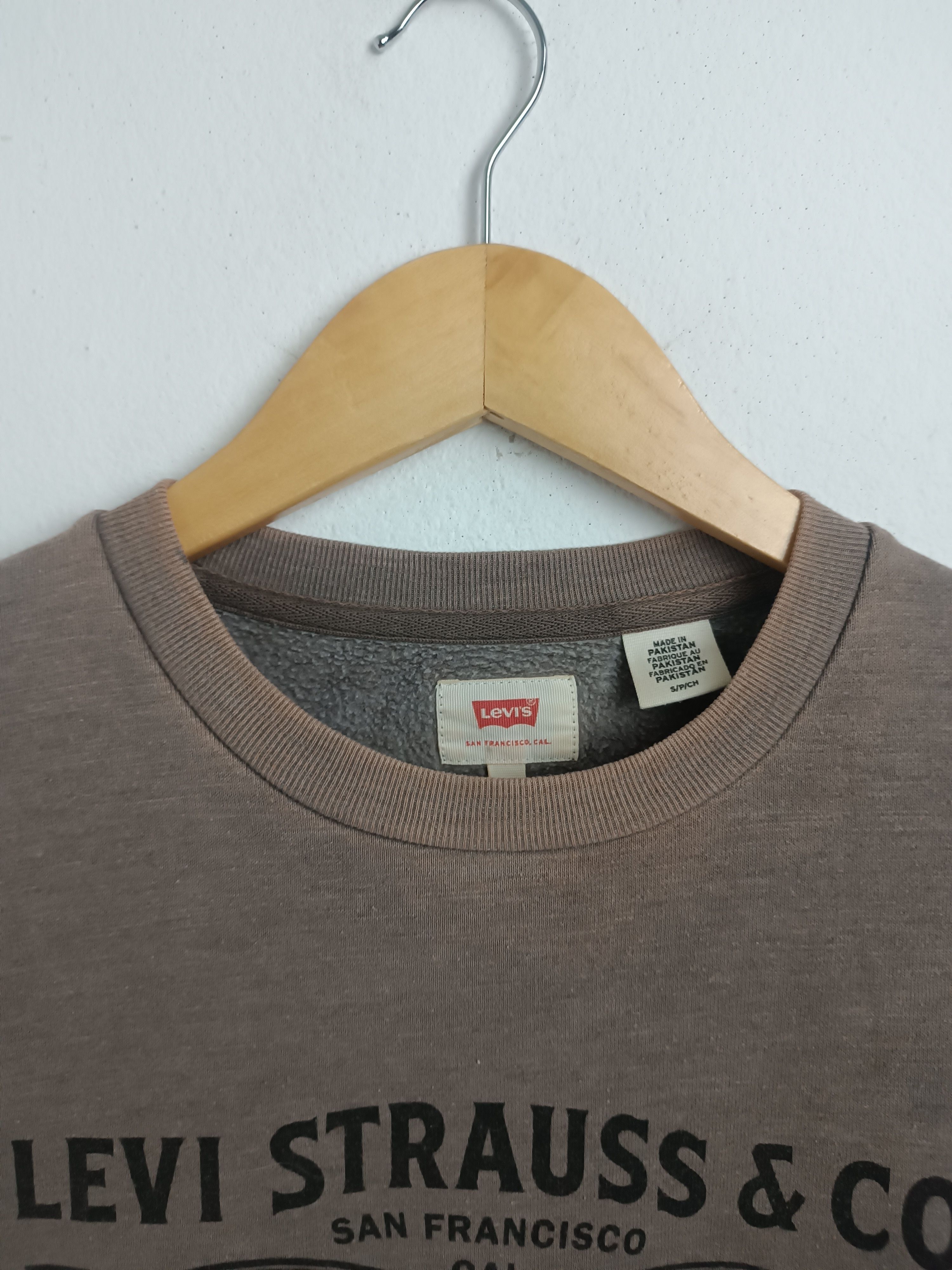 Levi's THRASHED FADED VINTAGE LEVI'S SWEATSHIRT VERY RARE PIECE Size US S / EU 44-46 / 1 - 7 Thumbnail