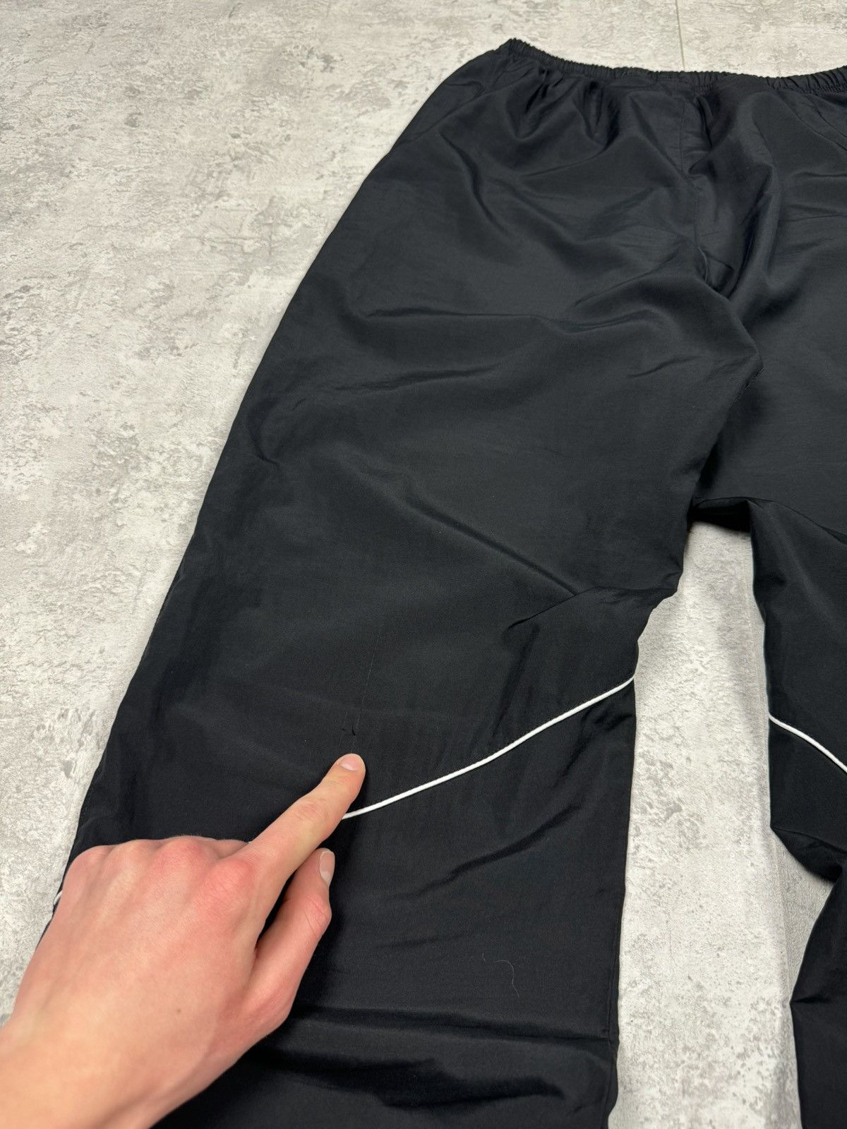 Nike Vintage Nike Y2K Track Pants Sportswear Size L Size US 34 / EU 50 - 16 Thumbnail
