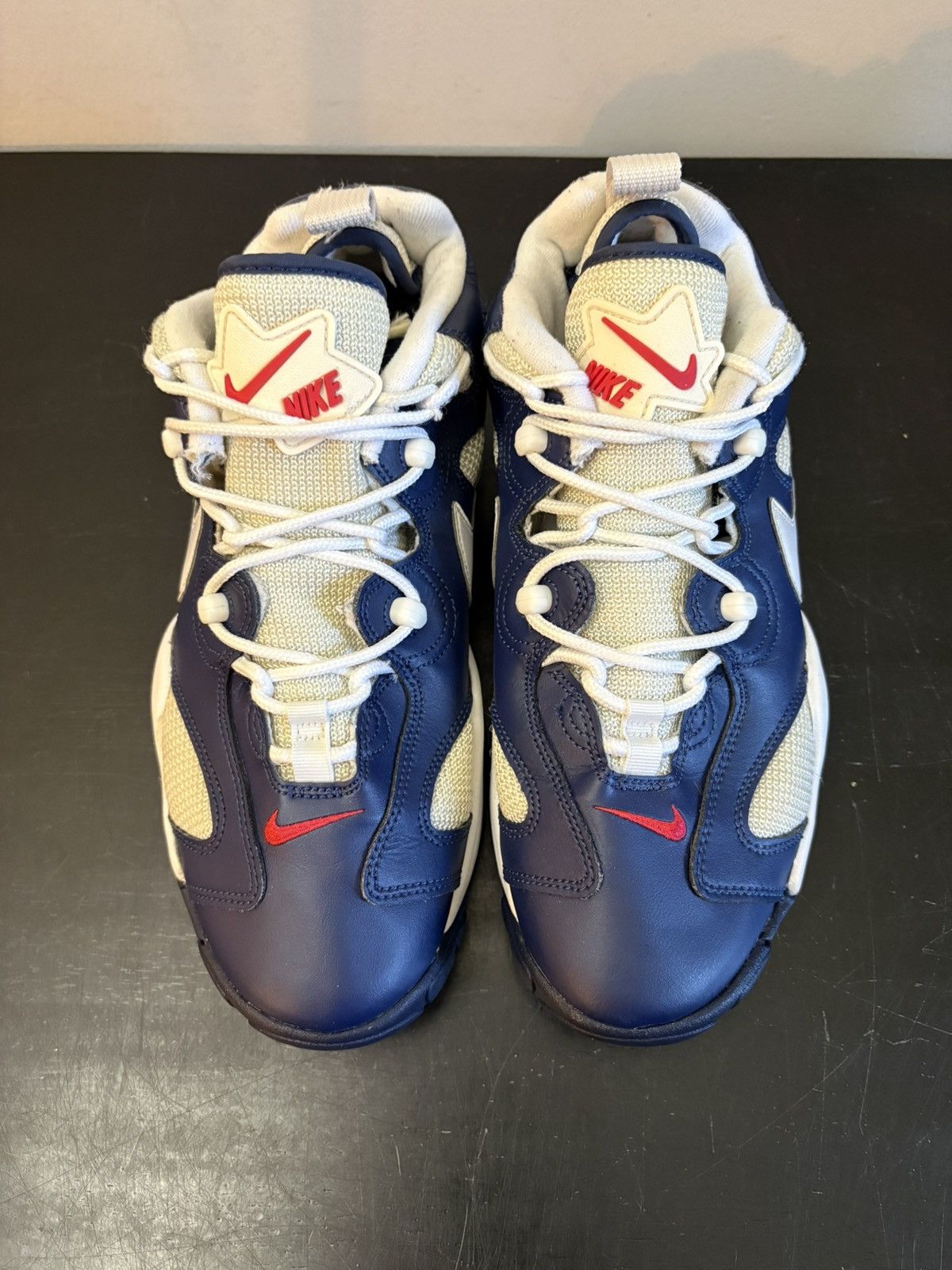 Nike Nike Air Barrage Low USA 2020 Size US 10 / EU 43 - 2 Thumbnail