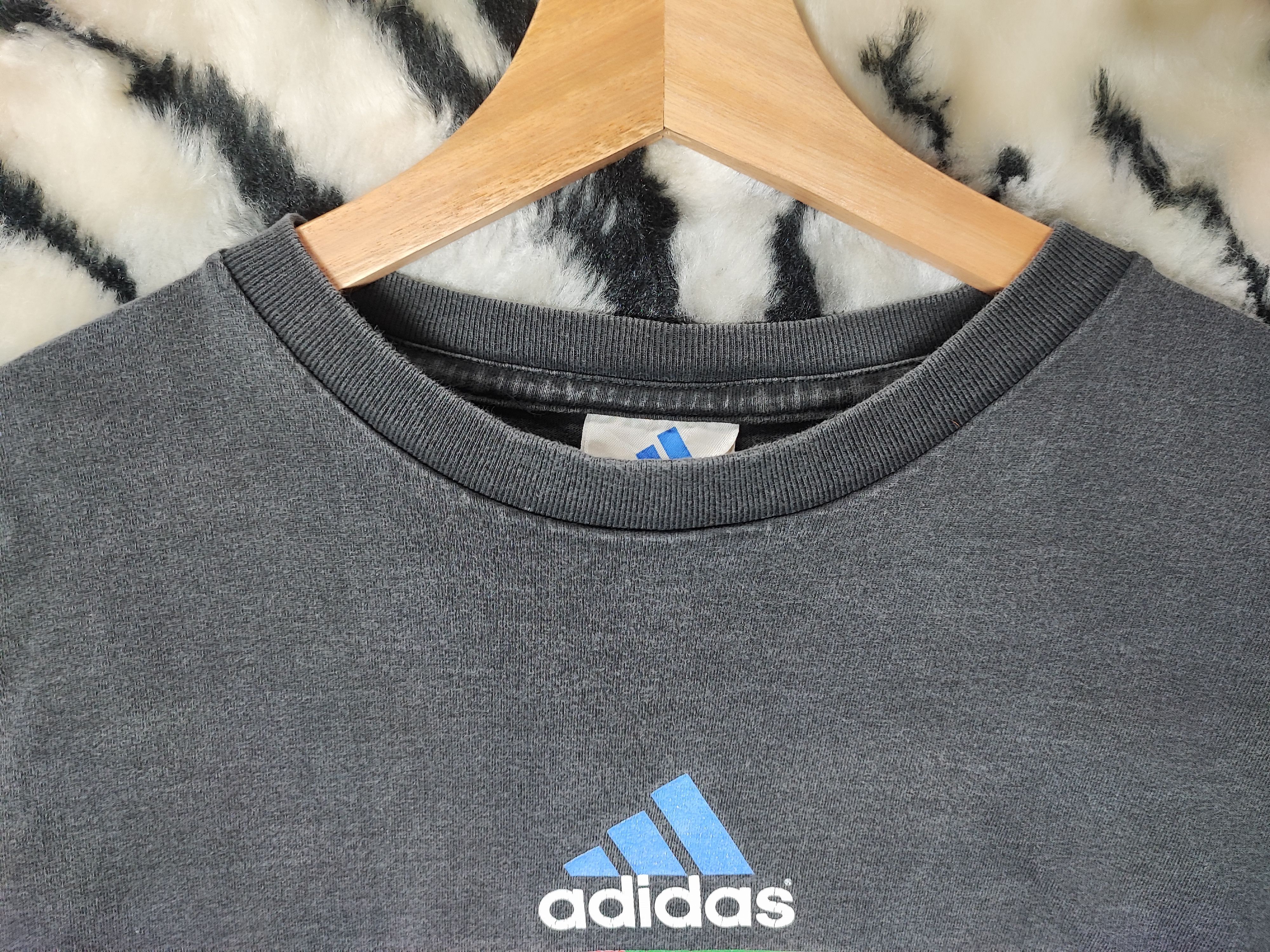 Adidas Adidas Vintage Tshirt Marathon Size US L / EU 52-54 / 3 - 4 Thumbnail