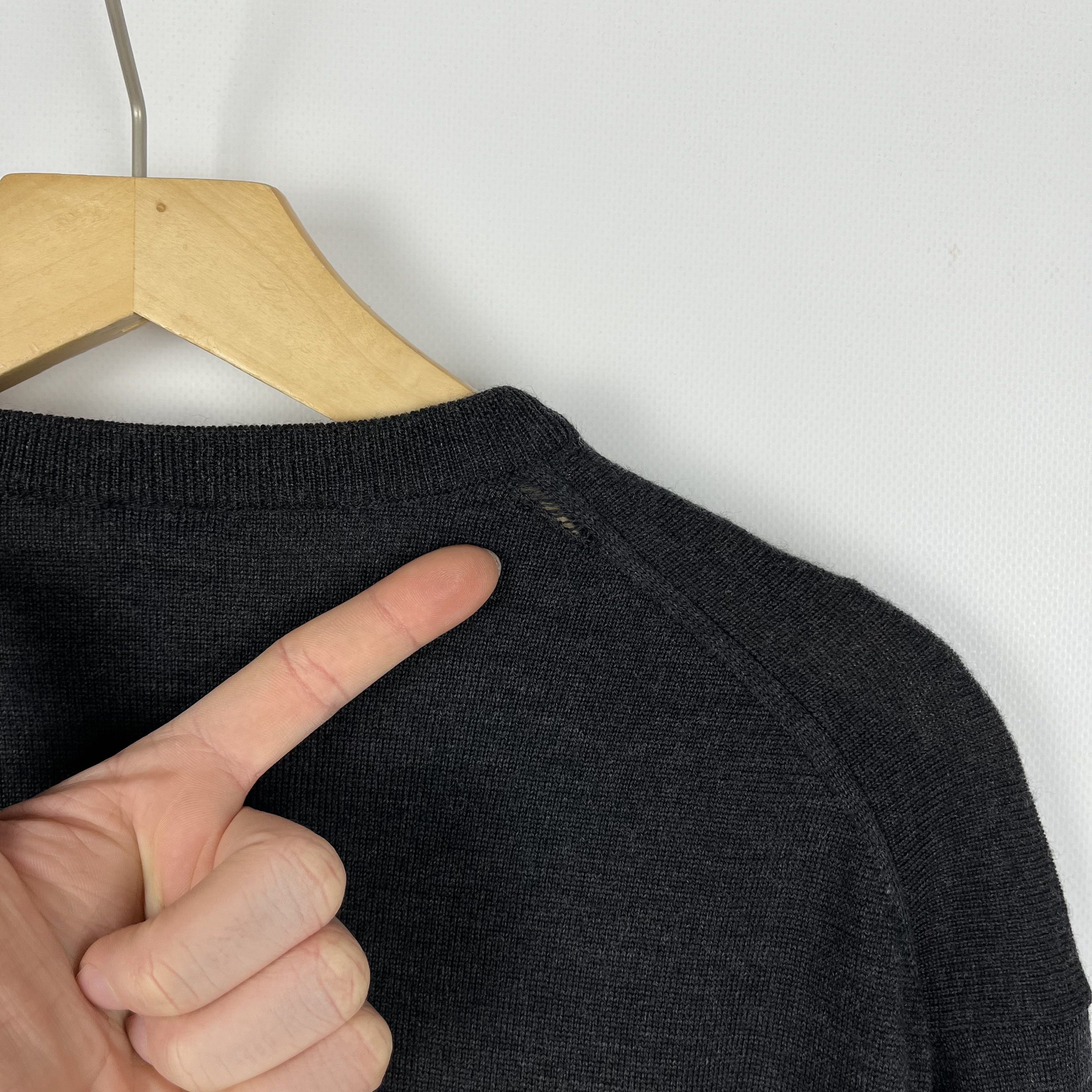 Hugo Boss Hugo Boss Merino Wool Crewneck Sweater Size US M / EU 48-50 / 2 - 23 Thumbnail