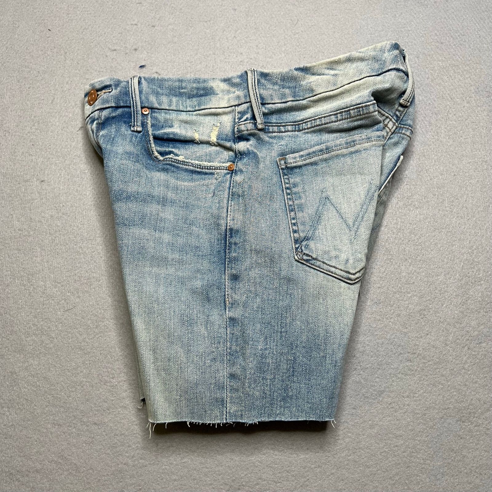 MOTHER MOTHER The Looker Ankle Step Fray Denim Shorts Women’s 26 Size 26" / US 2 / IT 38 - 11 Thumbnail