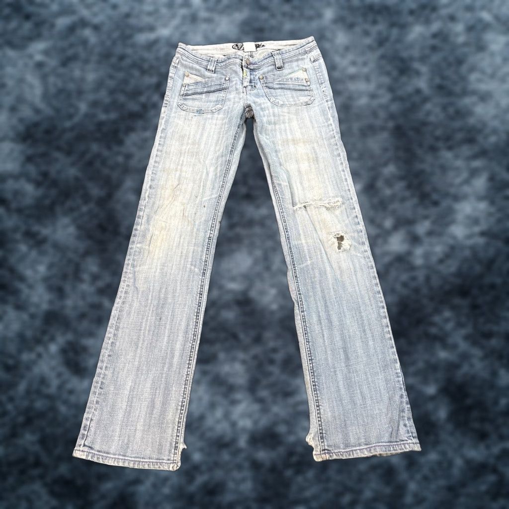 Jessica Simpson VINTAGE Jessica Simpson Jeans Women 30x31 Jeans Distressed 90s Low Rise Straight Blue Womens Regular 90s Size 30" / US 8 / IT 44 - 1 Thumbnail