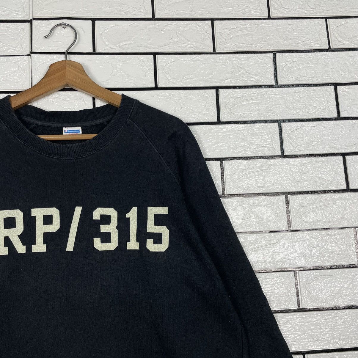Champion Vintage Champion SRP/315 Black Sweatshirt Size US L / EU 52-54 / 3 - 5 Thumbnail