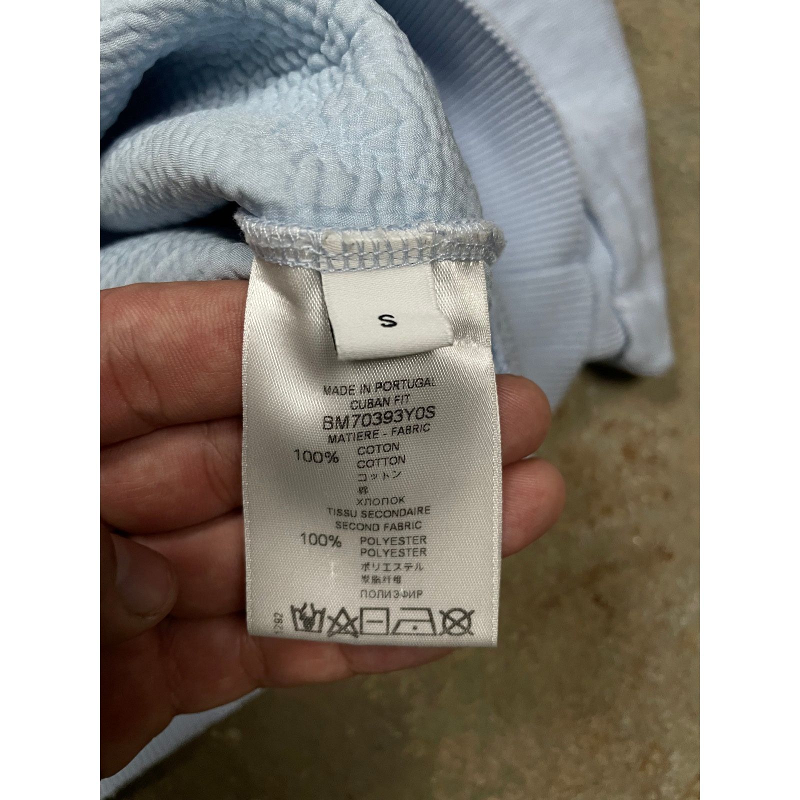 Givenchy Givenchy Distressed Crewneck Baby Blue Used Small Size US S / EU 44-46 / 1 - 3 Thumbnail