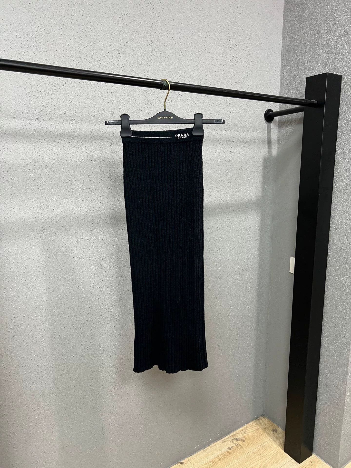 Prada Prada Ribbed Knit Skirt Size 36 Size 36" / US 14 / IT 50 - 1 Thumbnail