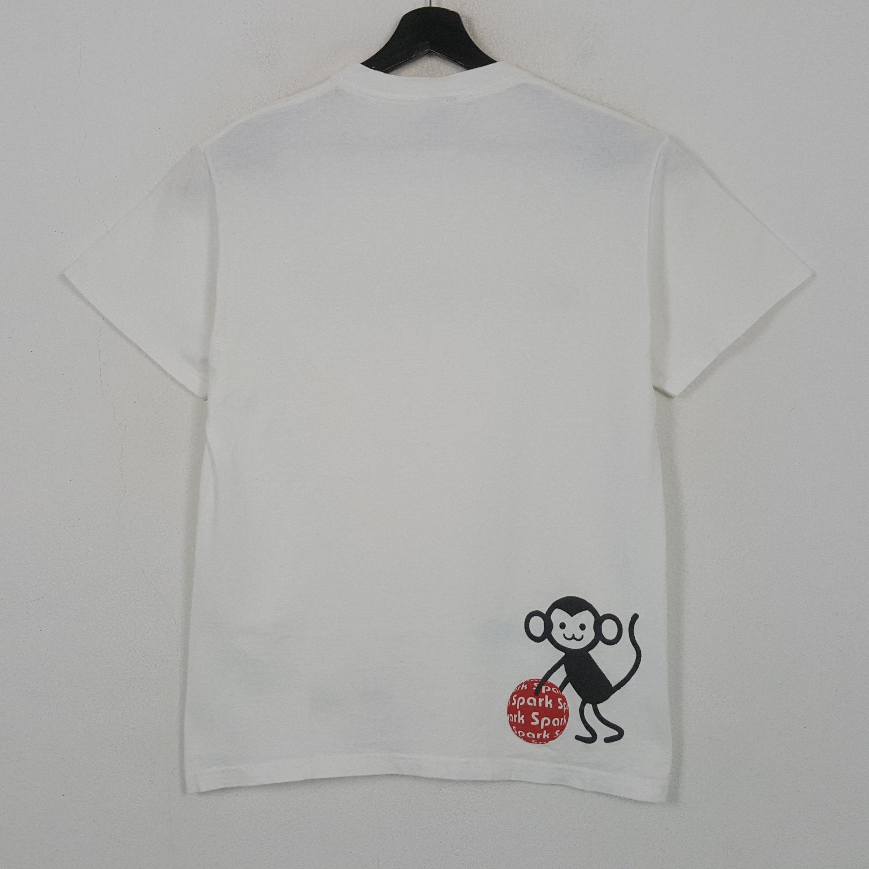 Vintage Spark Skateboard Streetwear Style Tshirt RR2 Size US M / EU 48-50 / 2 - 3 Thumbnail