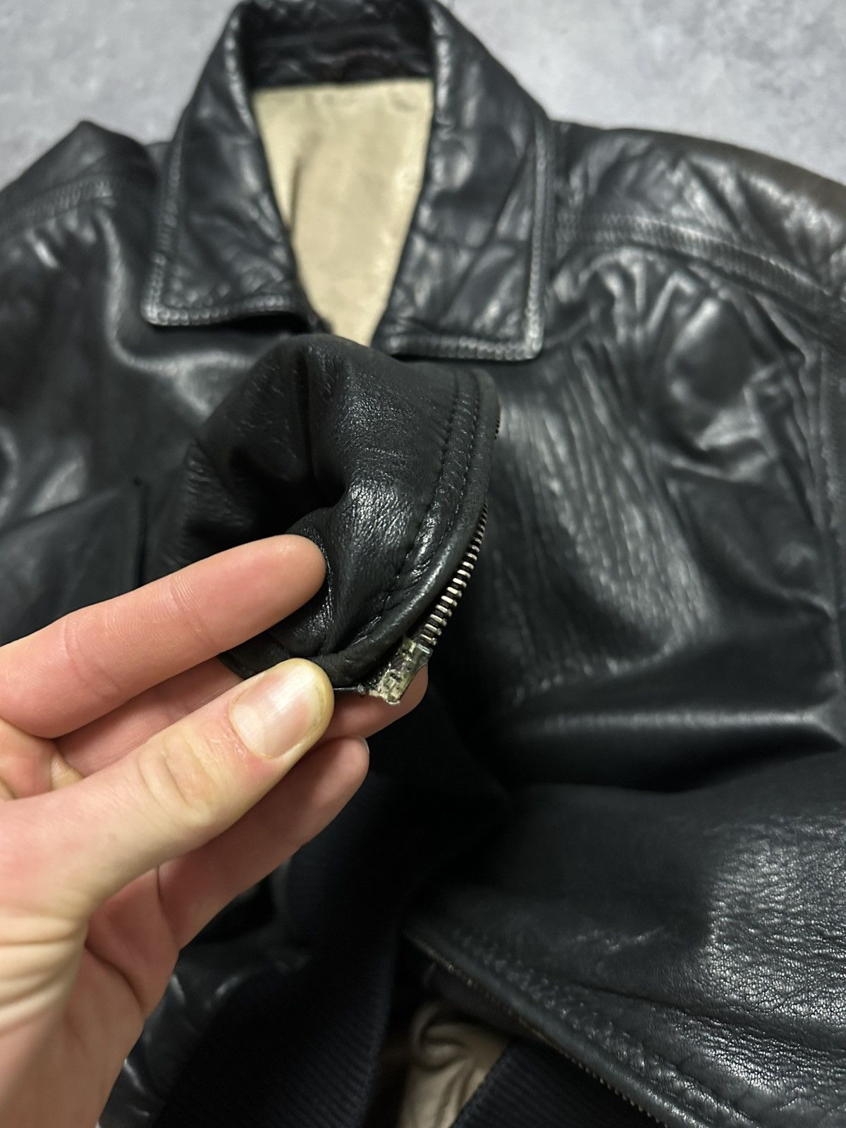 Hugo Boss bomber jacket Hugo Boss Size US L / EU 52-54 / 3 - 11 Thumbnail