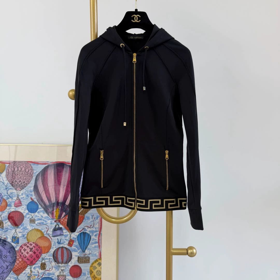 Versace Versace Black Hooded Jacket Size 2 Size XS / US 0-2 / IT 36-38 - 1 Thumbnail