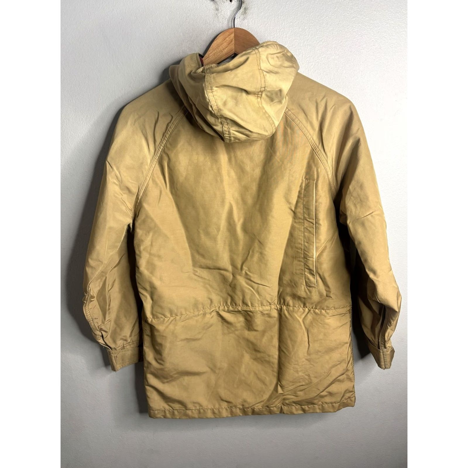 Vintage Vintage Woolrich Woman Coat Womens Small Beige Hooded Parka Plaid Lined Canvas Size S / US 4 / IT 40 - 6 Thumbnail