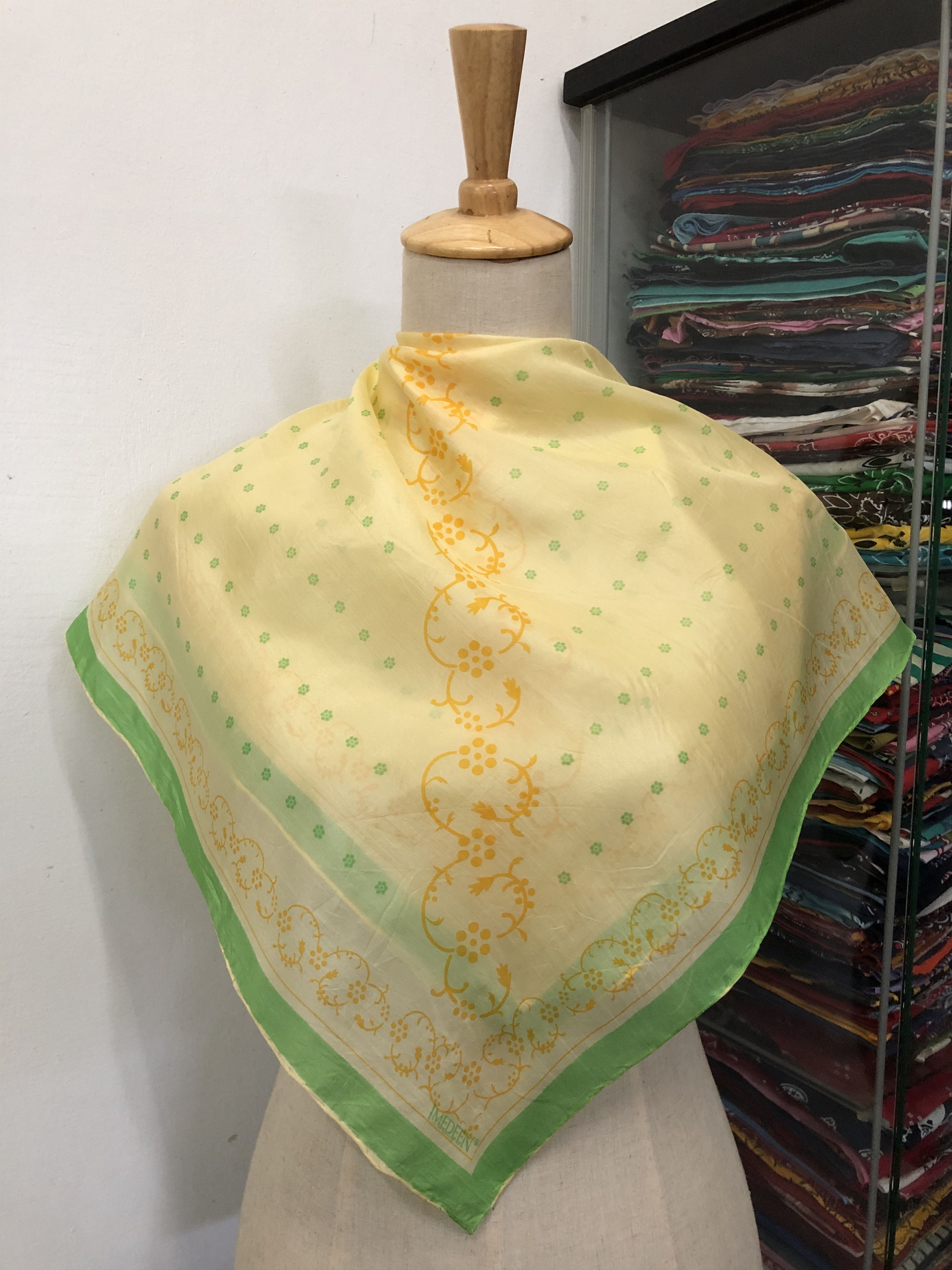 Vintage Vintage Imedeen Silk Scarf Size ONE SIZE - 1 Thumbnail