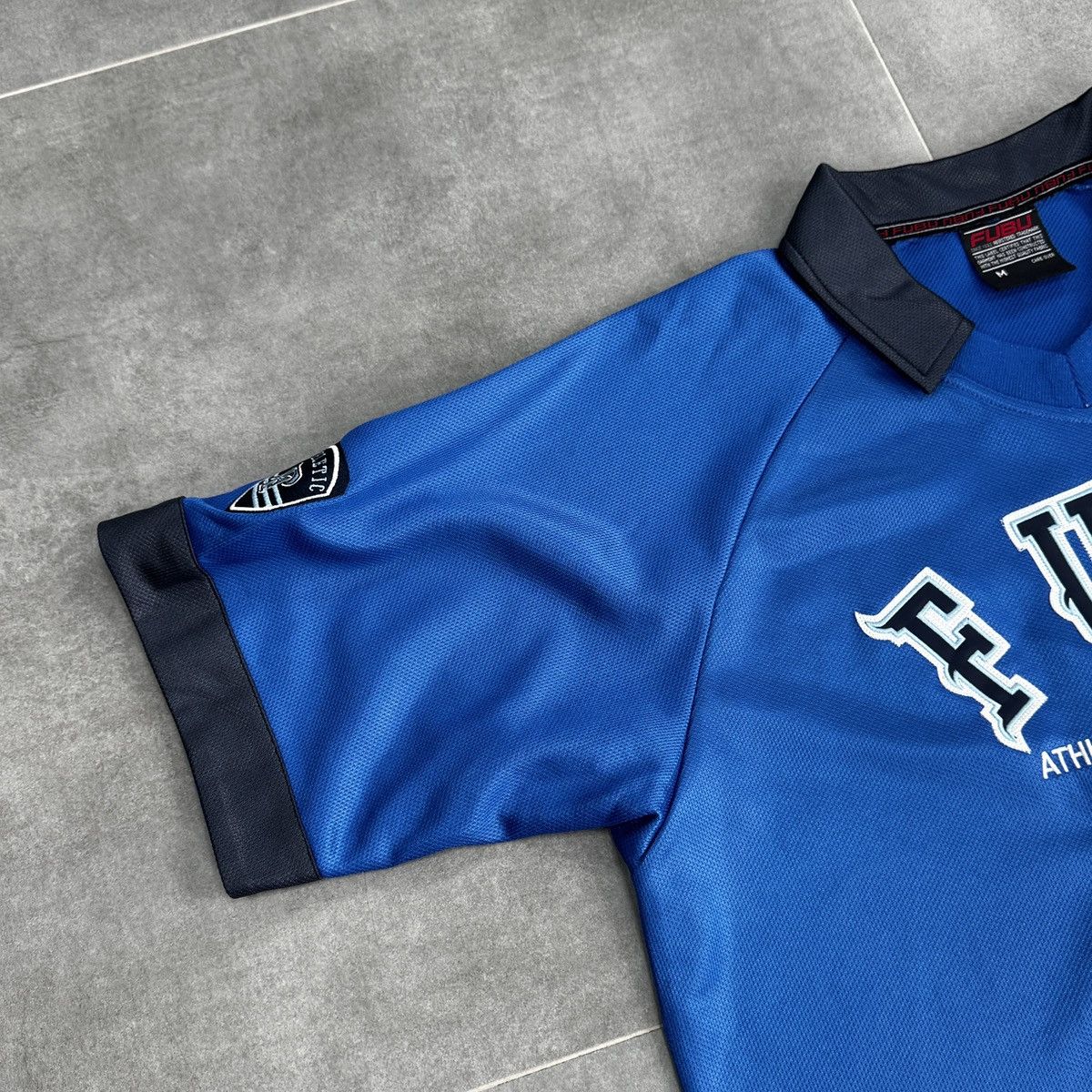 Fubu Vintage Fubu Embroidered Logo Rap Hip Hop Jersey T-Shirt Size US M / EU 48-50 / 2 - 2 Thumbnail