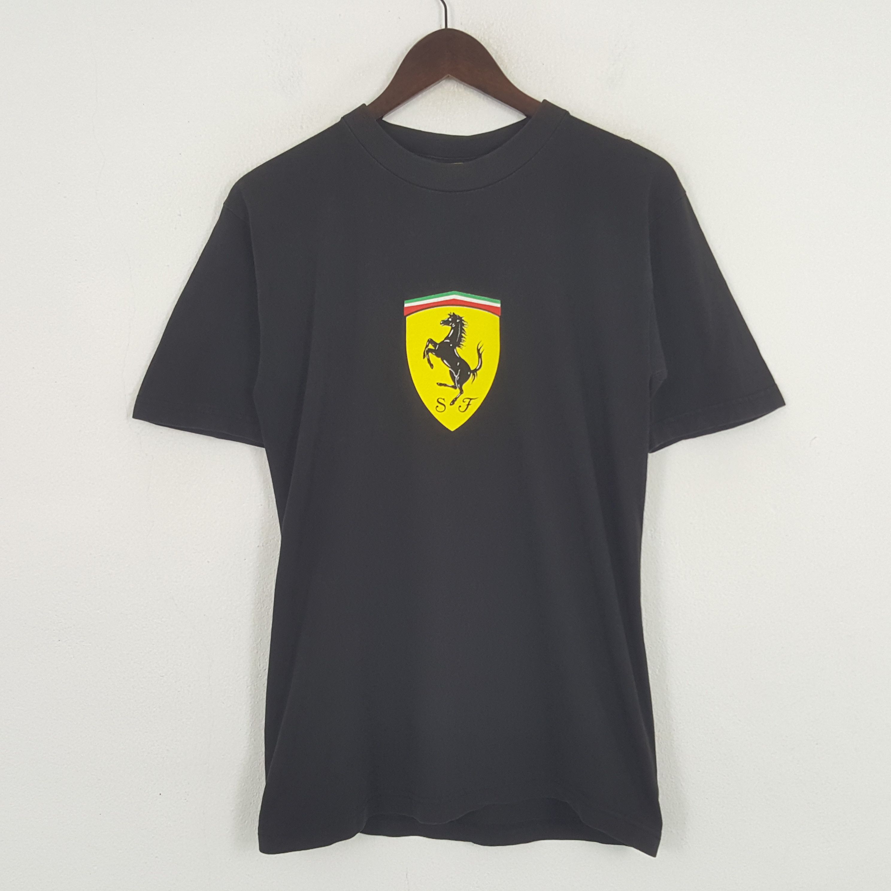 Vintage Vintage Ferrari Motorsports Racing Tshirt Size US S / EU 44-46 / 1 - 1 Thumbnail