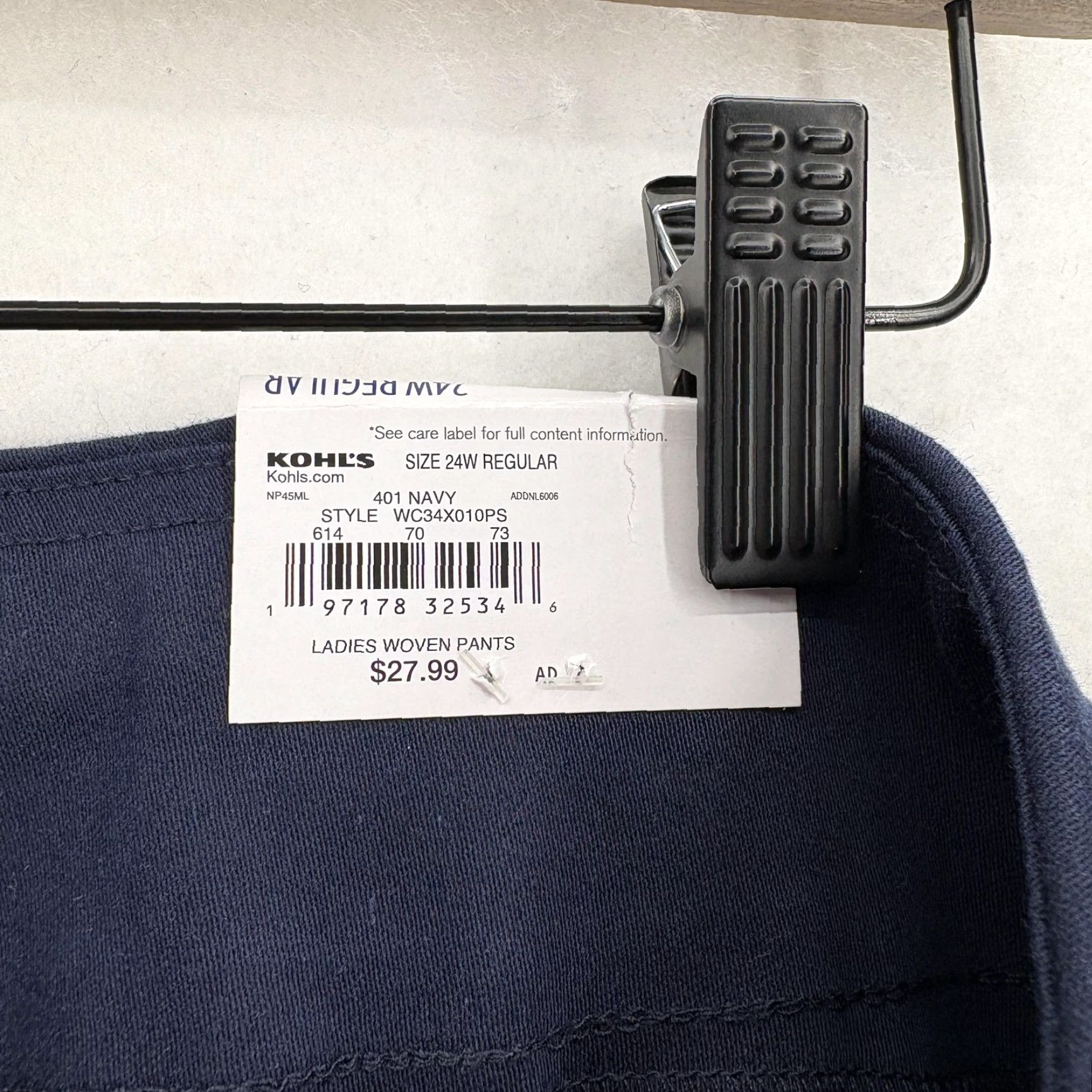 Croft & Barrow Croft & Barrow Pants Womens 24W Navy Effortless Stretch Capri Comfort Waist NWT Size 42" / US 20 - 7 Thumbnail