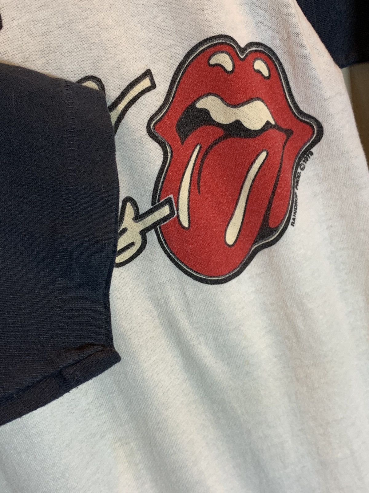 Band Tees × The Rolling Stones × Vintage *RARE* Vintage 70’s Rolling Stones Lips Single Stitch Shirt Size US S / EU 44-46 / 1 - 4 Thumbnail