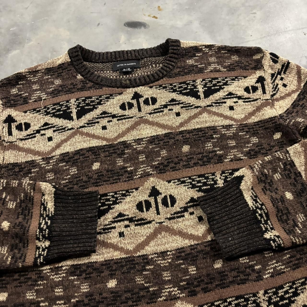 Vintage Crazy Vintage Y2K/2000s Brown Pattern Coogi Style Sweater! Size XL Size US XL / EU 56 / 4 - 3 Thumbnail