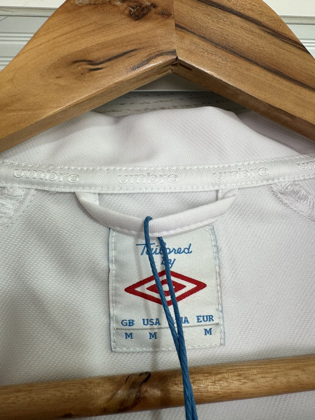 Umbro × Vintage BNWT England 2012 Soccer Tracksuit Jacket Football Jersey Size US M / EU 48-50 / 2 - 11 Thumbnail