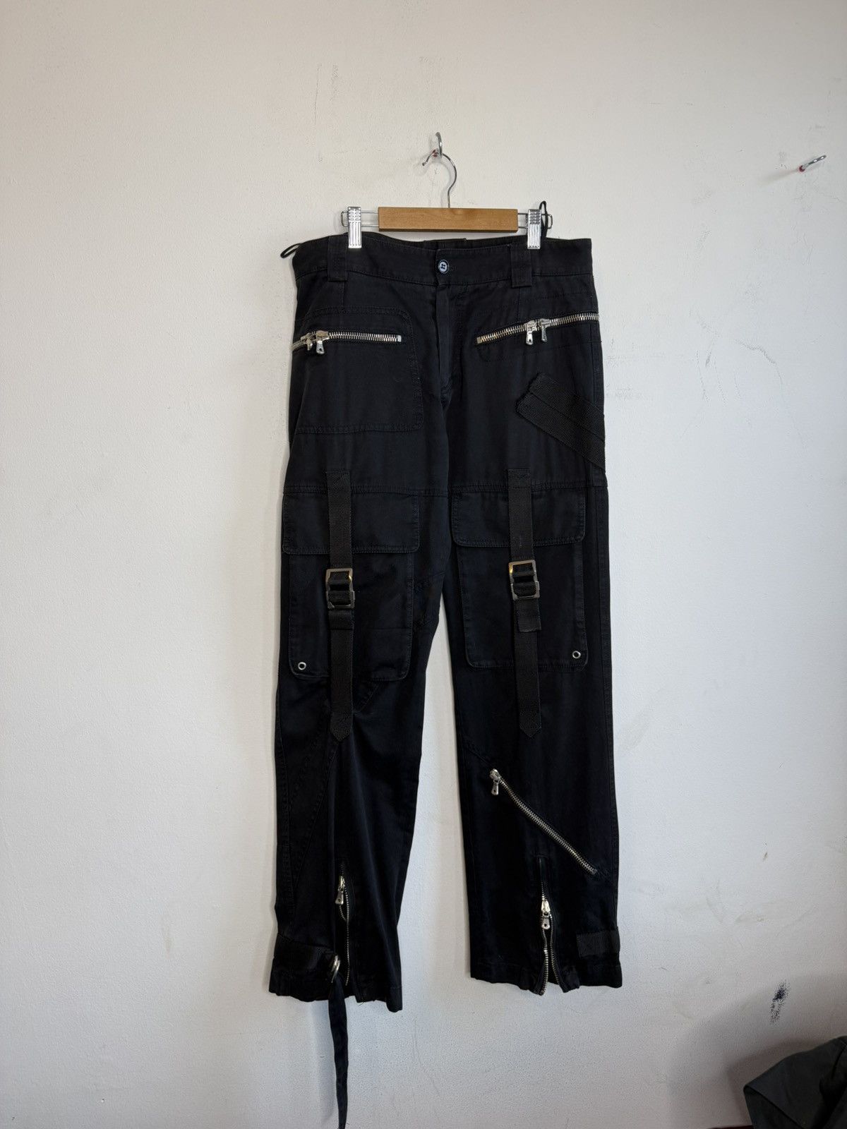 Dolce & Gabbana Dolce Gabbana AW03 bondage cargo pants Size US 30 / EU 46 - 1 Thumbnail