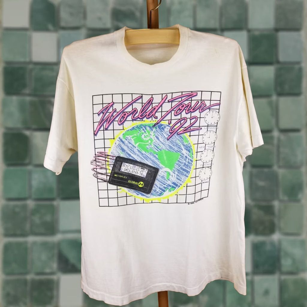 Vintage VINTAGE 1992 METRIPLEX WORLD TOUR GLOBAL 24 SINGLE STITCH WHITE T-SHIRT SZ XL Size US XL / EU 56 / 4 - 1 Thumbnail