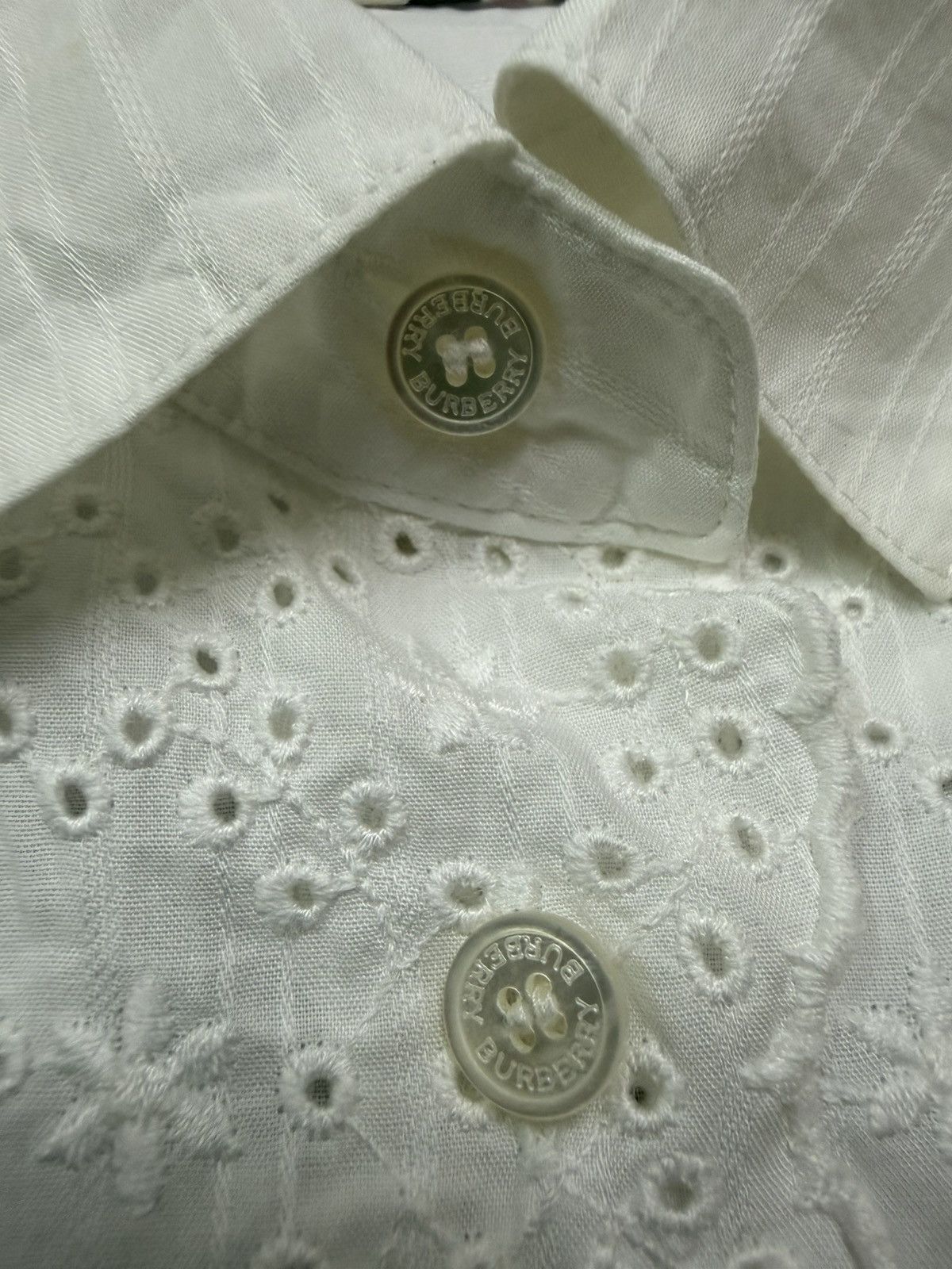Burberry Burberry London White Broderie Anglaise Embroidered Shirt Size S / US 4 / IT 40 - 8 Thumbnail