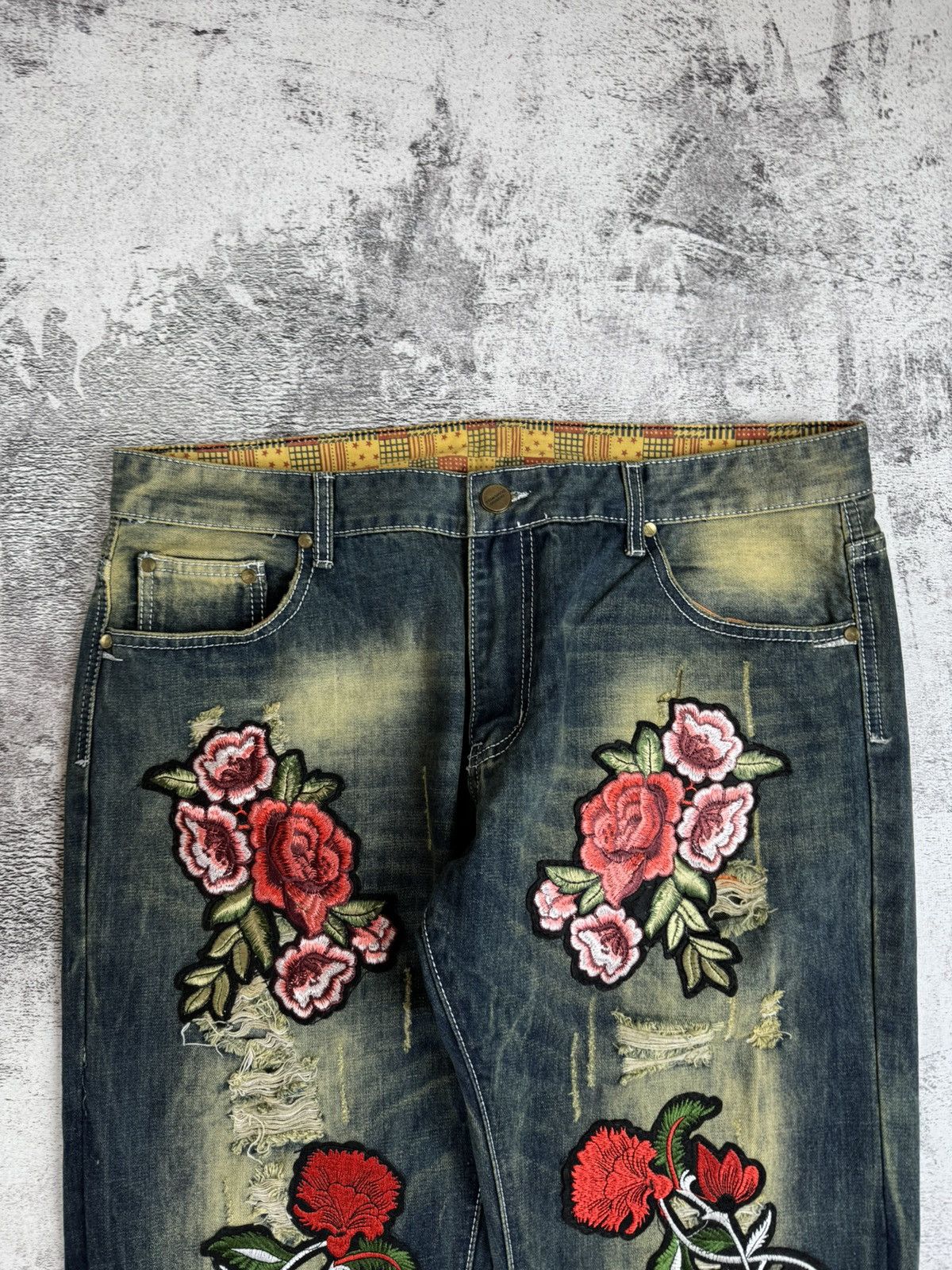 Japanese Brand Rose Embroidered Faded Skate Relaxed Jeans Pants Trousers Size US 38 / EU 54 - 9 Thumbnail