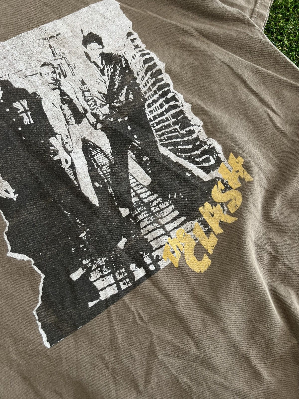 Band Tees Vintage 90’s The Clash T-shirt Size US L / EU 52-54 / 3 - 6 Thumbnail