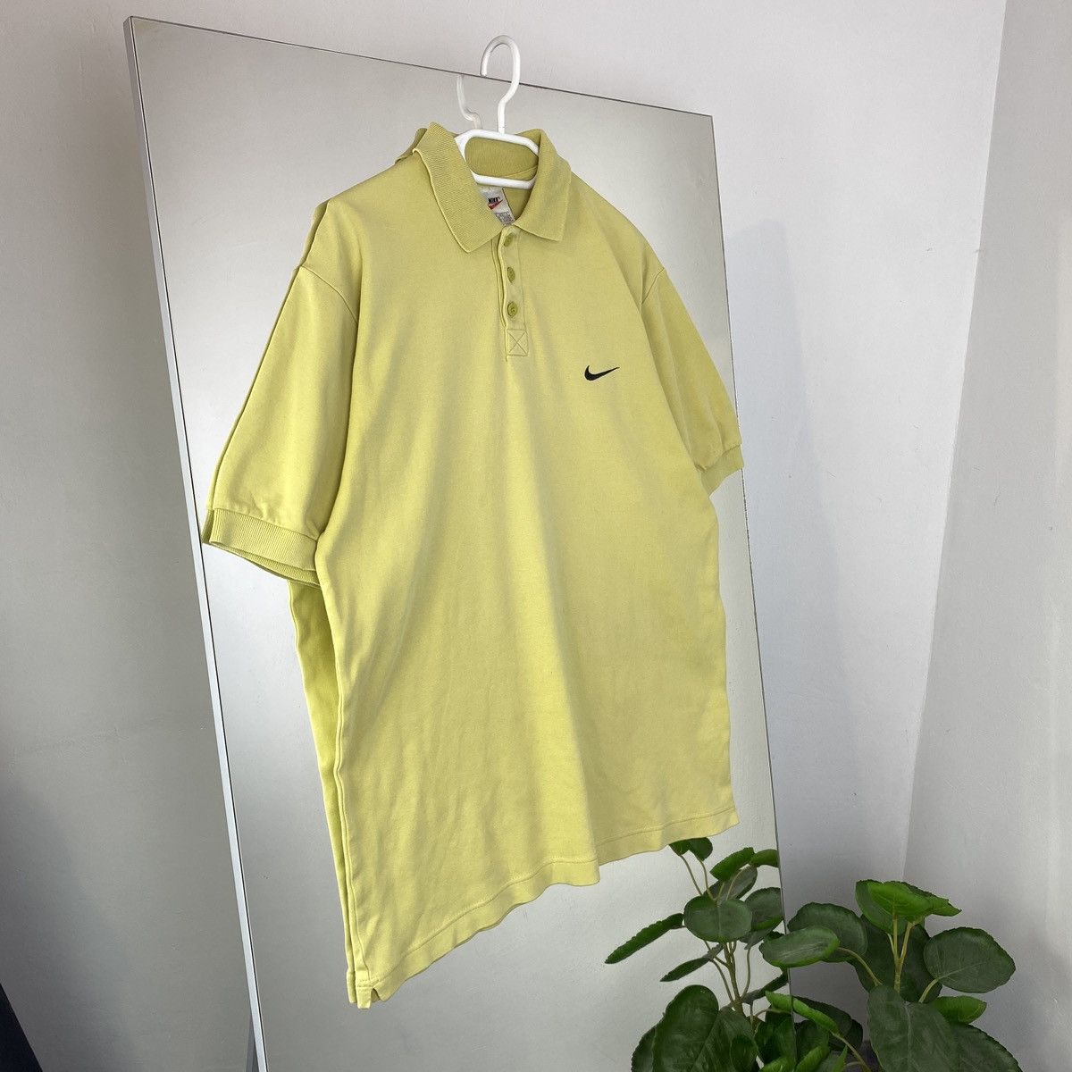 Vintage VINTAGE NIKE POLO 90s yellow Size US XL / EU 56 / 4 - 1 Thumbnail