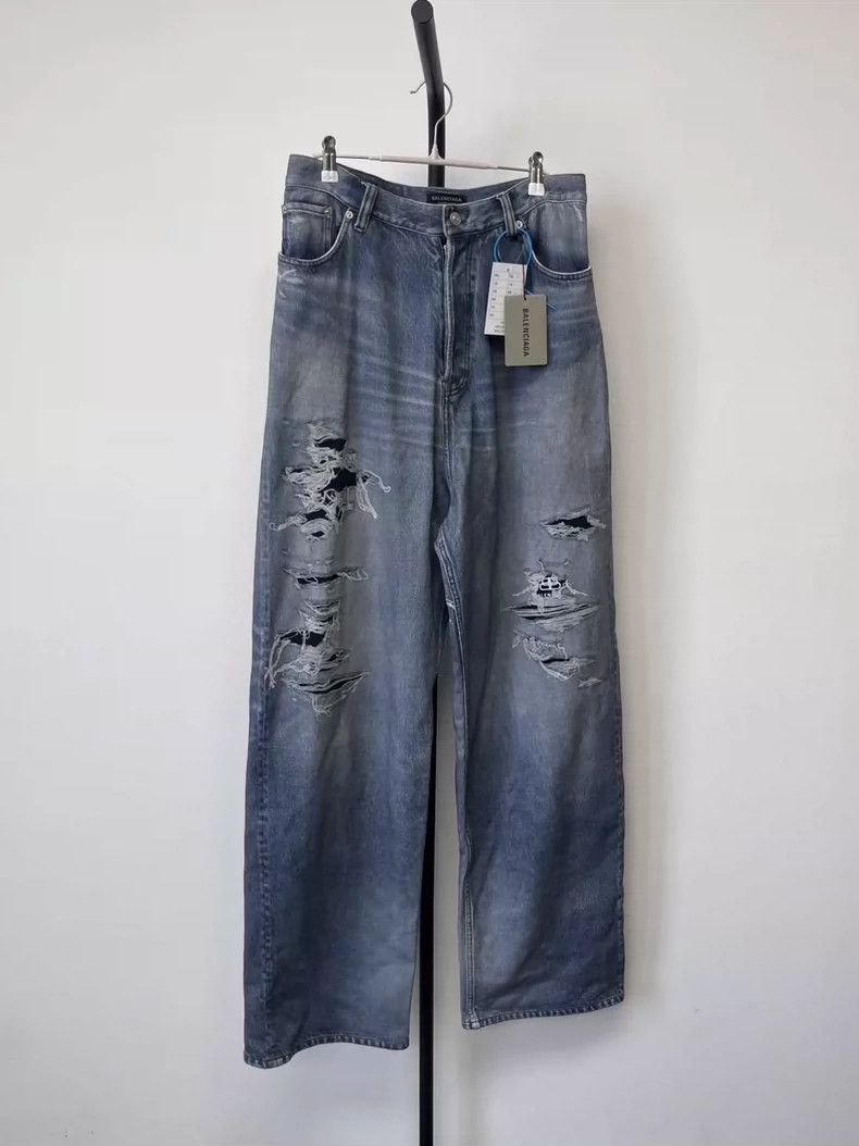 Balenciaga Balenciaga size XS High-set plush heavy 3D trompe l'oeil pr Size US 27 - 1 Thumbnail
