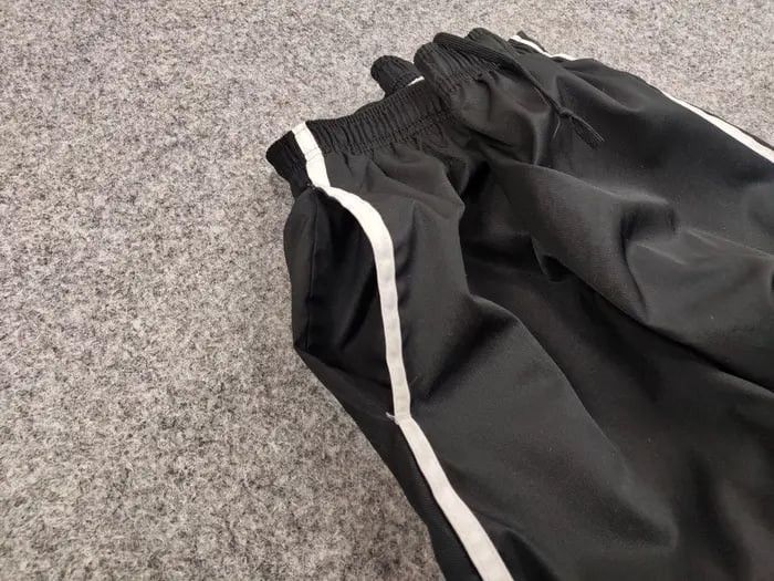 Nike Vintage Nike Swoosh Logo Track Baggy Jogger Pants Y2K Style Size US 30 / EU 46 - 11 Thumbnail