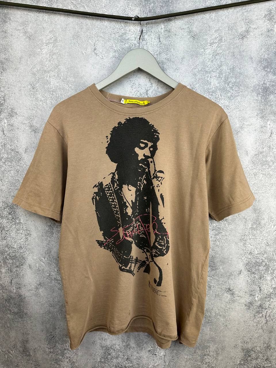 Jimi Hendrix VTG Jimi Hendrix Graphic T-Shirt Single Stitch Distressed Size US L / EU 52-54 / 3 - 1 Thumbnail