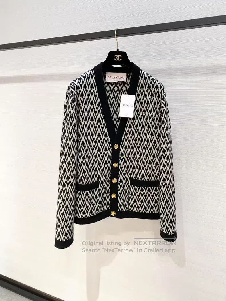 Valentino Valentino Wool knitted cardigan Size S / US 4 / IT 40 - 1 Thumbnail