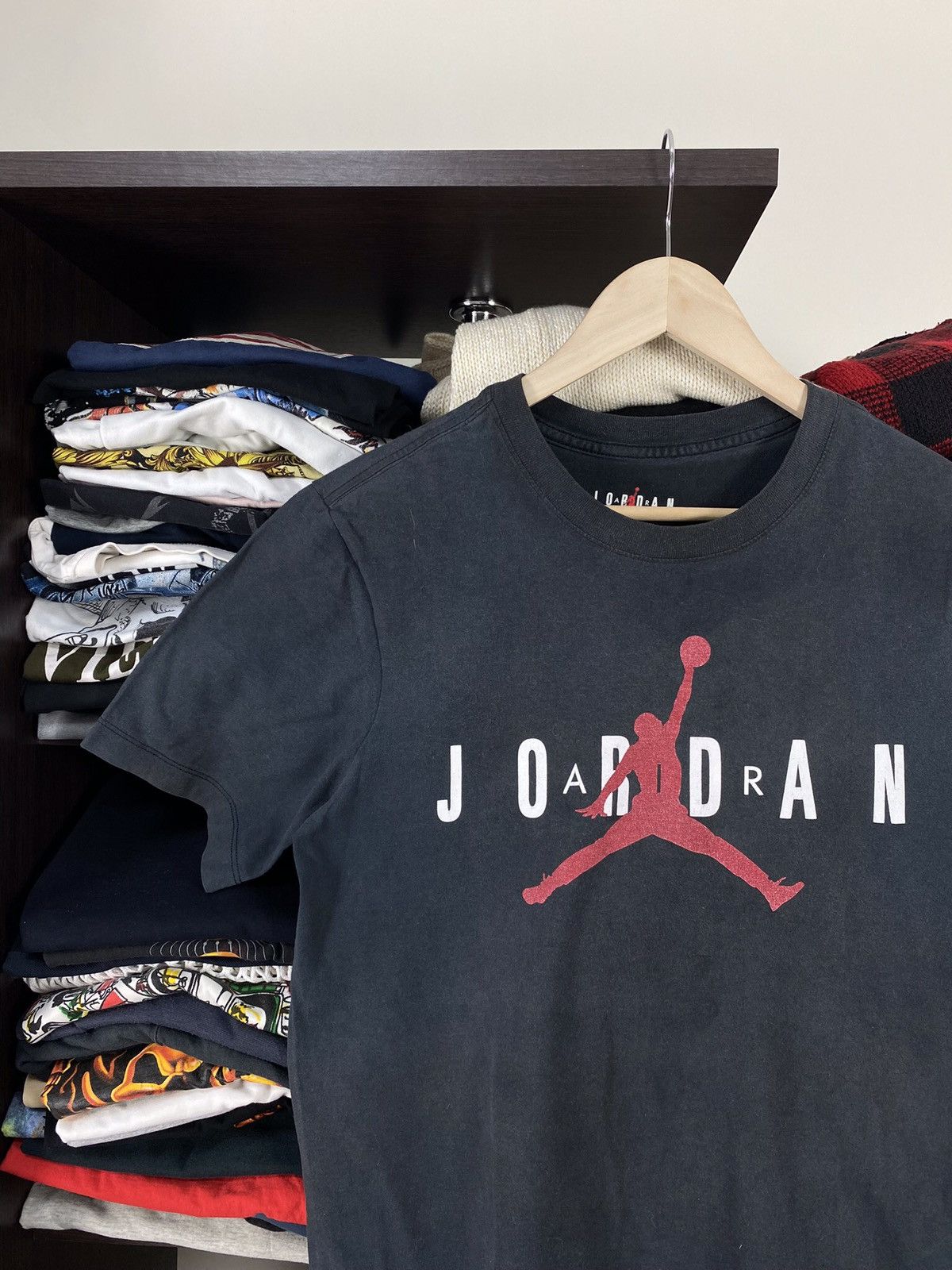 Nike × Vintage Vintage Nike Jordan Full Printed Faded Tee Size US S / EU 44-46 / 1 - 3 Thumbnail
