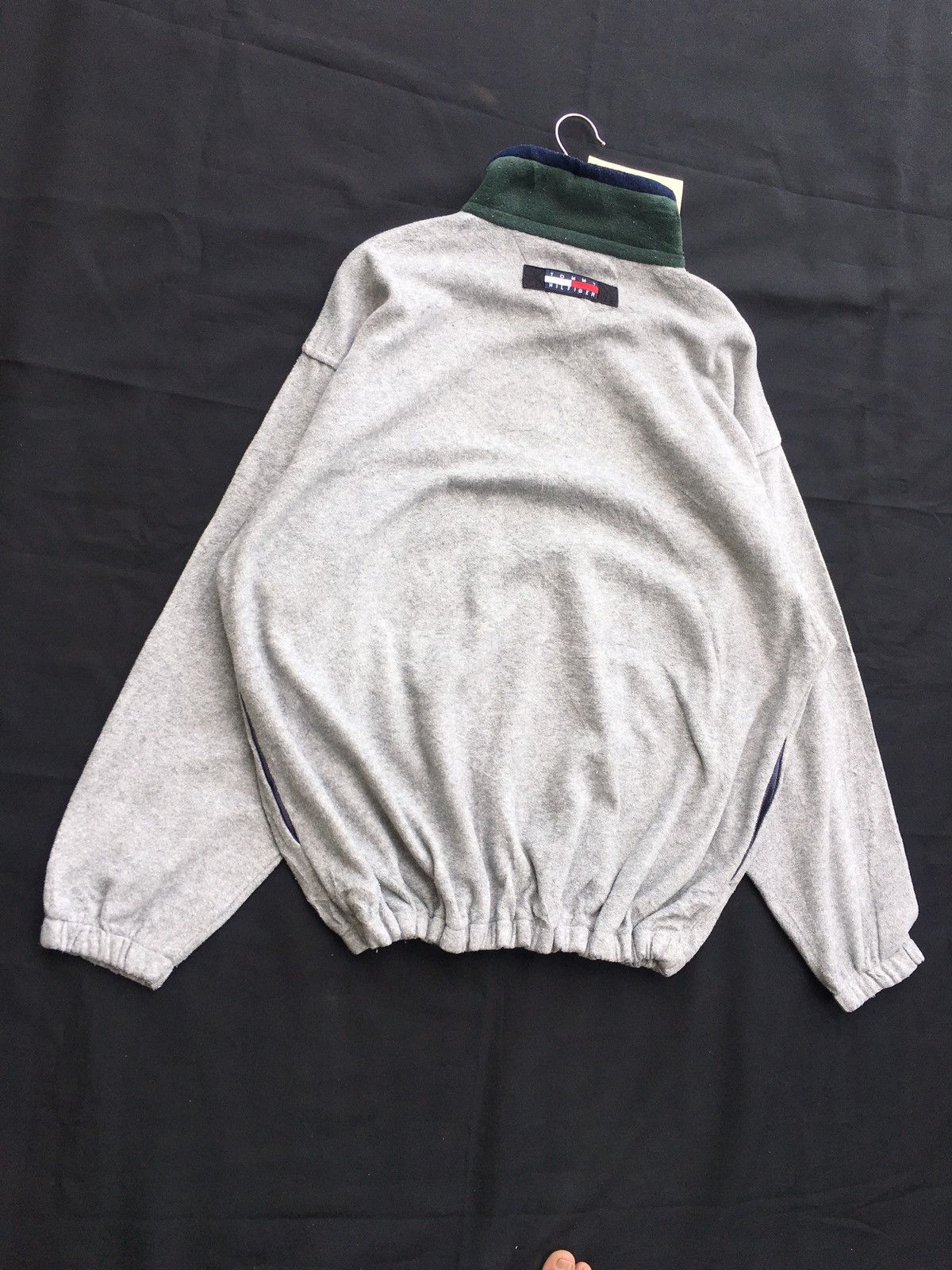 Tommy Hilfiger Rare Vintage 90s Tommy Hilfiger Sweatshirt Size US XL / EU 56 / 4 - 14 Thumbnail