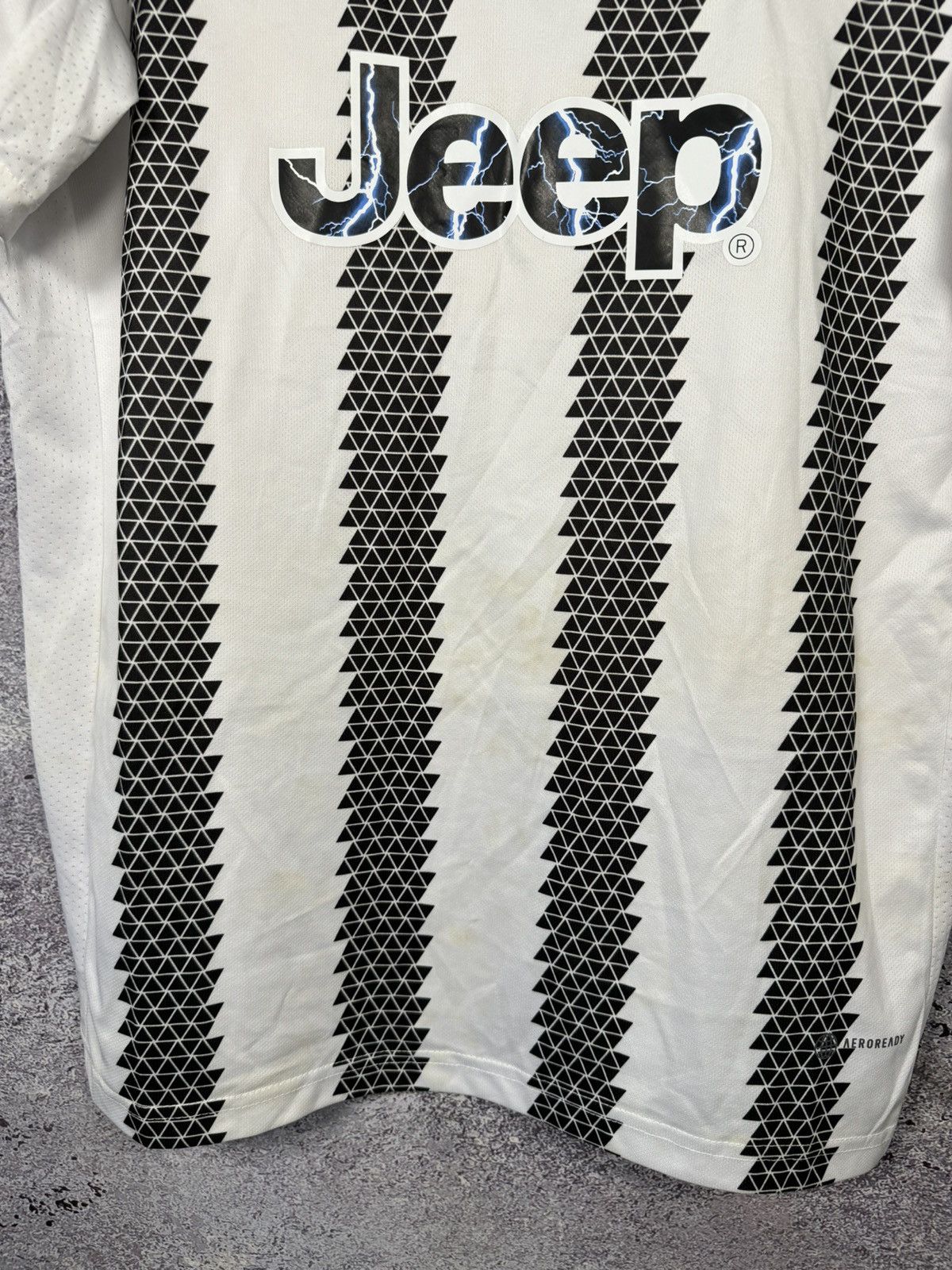 Vintage Vintage Juventus 2022/23 Home Soccer Jersey Size US L / EU 52-54 / 3 - 6 Thumbnail