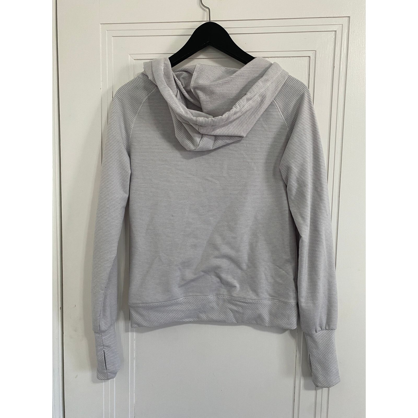 Colosseum Athletics Minnesota Golden Gophers Women's V-Neck Hoodie Size XS / US 0-2 / IT 36-38 - 4 Thumbnail