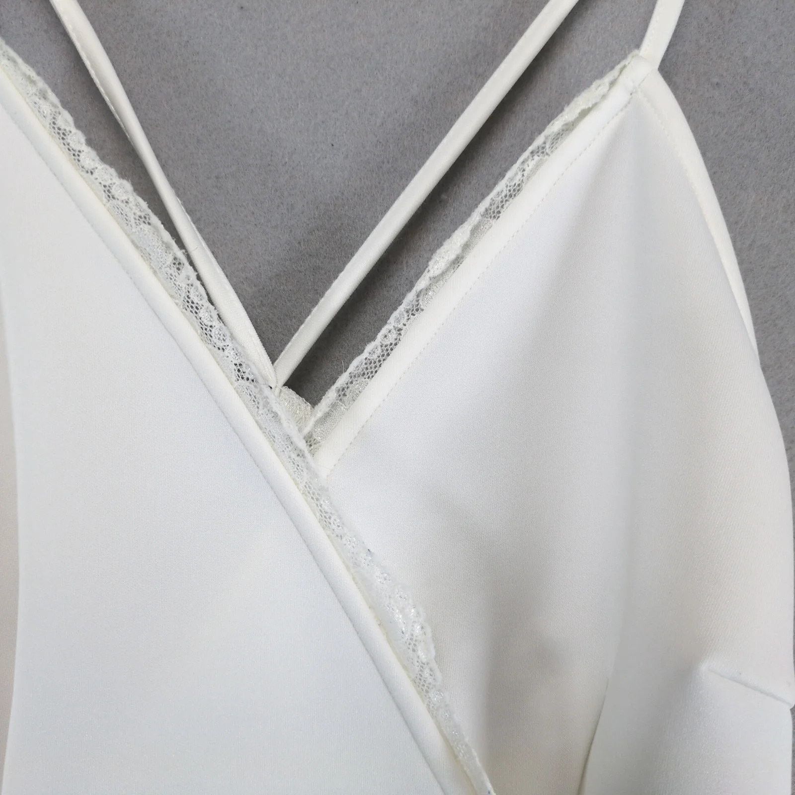 Venus Venus White Wrap V-Neck Bodycon Dress Sz 6 Lace Trim Scuba Size M / US 6-8 / IT 42-44 - 9 Thumbnail