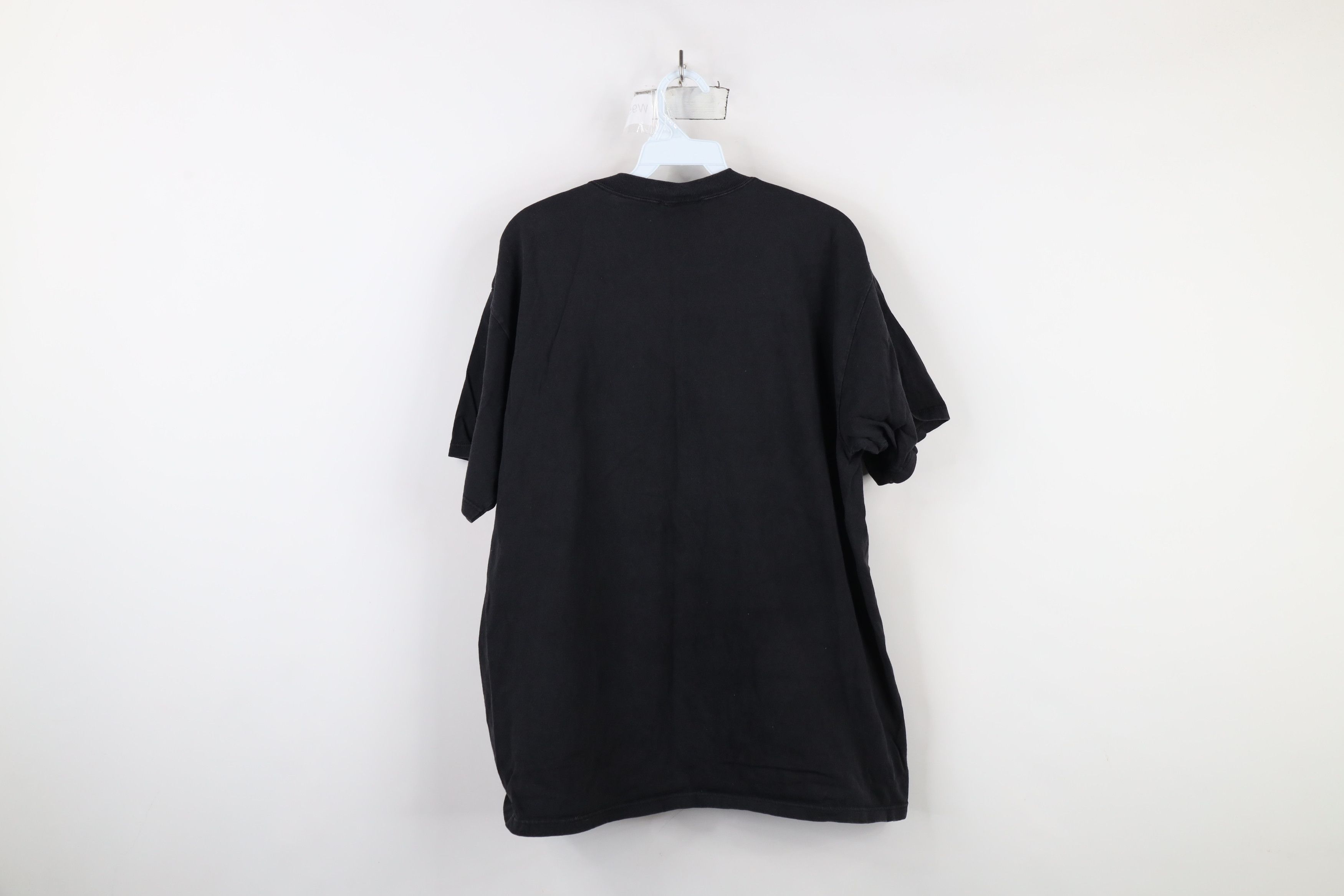 Vintage Vintage 90s Streetwear Sole Basketball T-Shirt Black Cotton Size US L / EU 52-54 / 3 - 12 Thumbnail