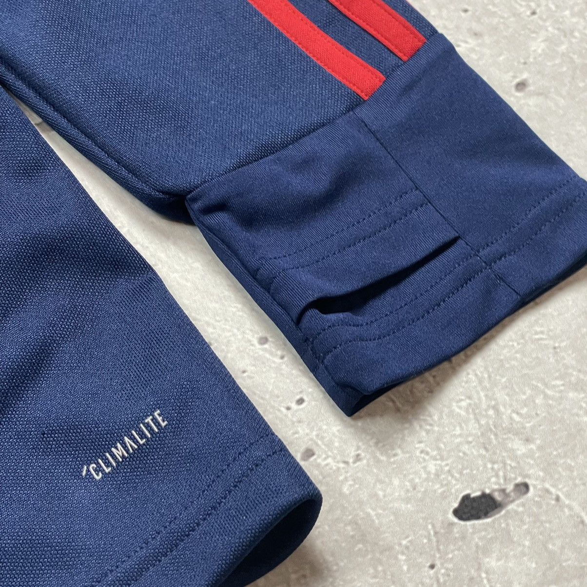 Adidas × Vintage Adidas Chicago Fire Climacool Long Sleeve Training Jersey Size US M / EU 48-50 / 2 - 7 Thumbnail
