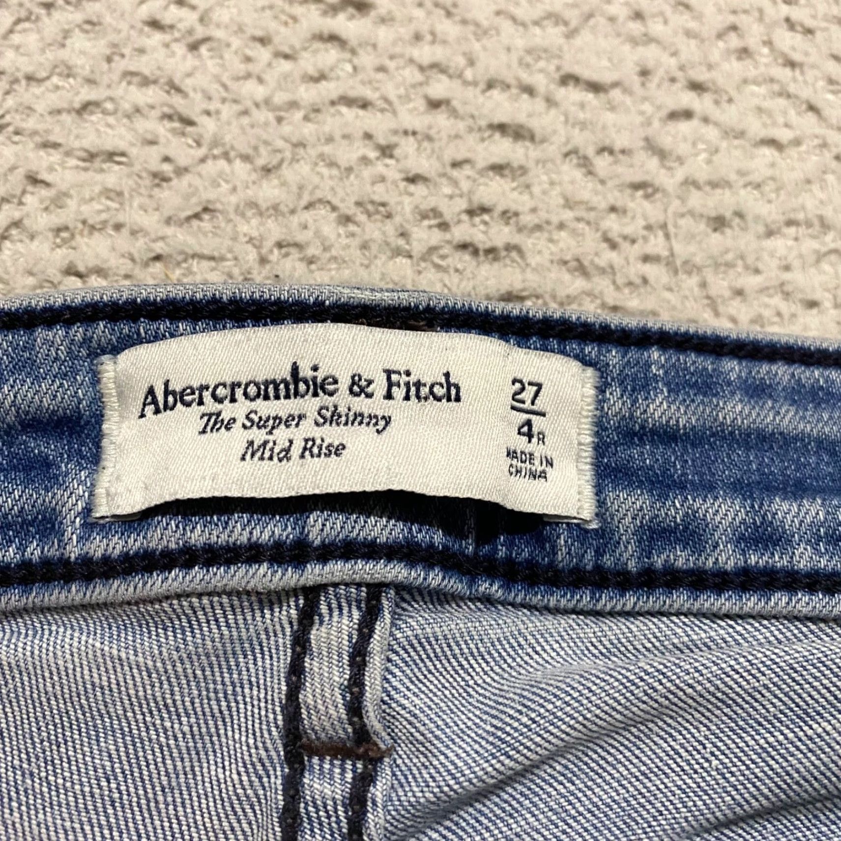 Abercrombie & Fitch Abercrombie & Fitch Womens Jeans Blue Denim Medium Wash 4 Mid Rise Skinny Stretch Regular 5-Pocket Womens Boys Mens Girls? Size 26" / US 2 / IT 38 - 3 Thumbnail