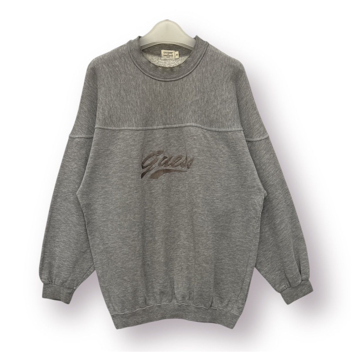 Guess × Other 🔥 GUESS USA BAGGY EMBROIDED SPELLOUT LOGO SWEATSHIRT - M Size US S / EU 44-46 / 1 - 1 Thumbnail