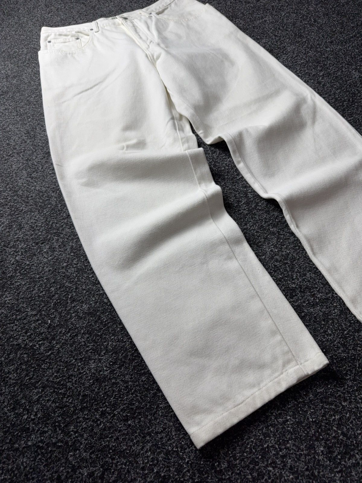 Guess Vintage Retro USA Guess Jeans White Straight Leg Denim Y2K Size US 32 / EU 48 - 2 Thumbnail