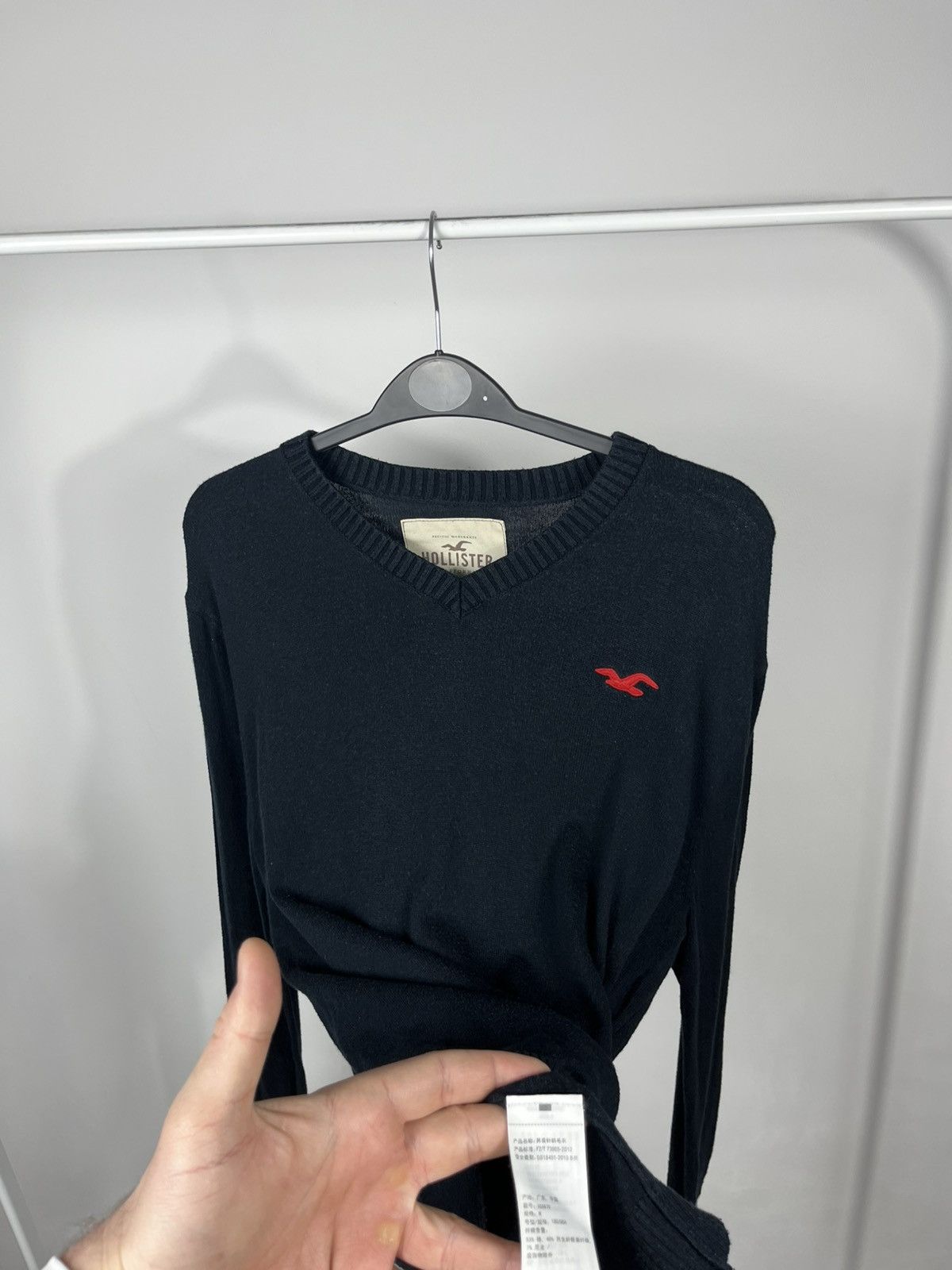 Hollister Hollister Black V Neck Knit Sweater Men’s Size M Logo Size US M / EU 48-50 / 2 - 8 Thumbnail